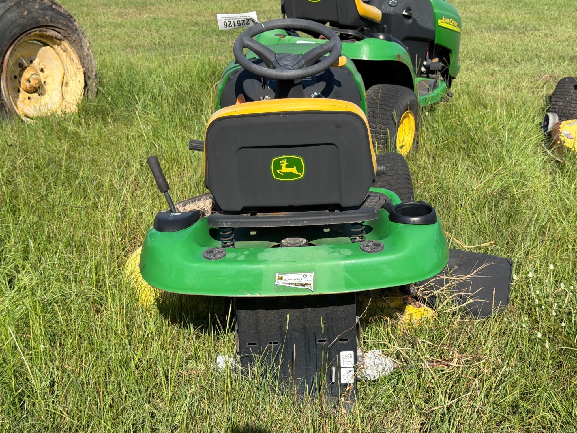 John Deere L110