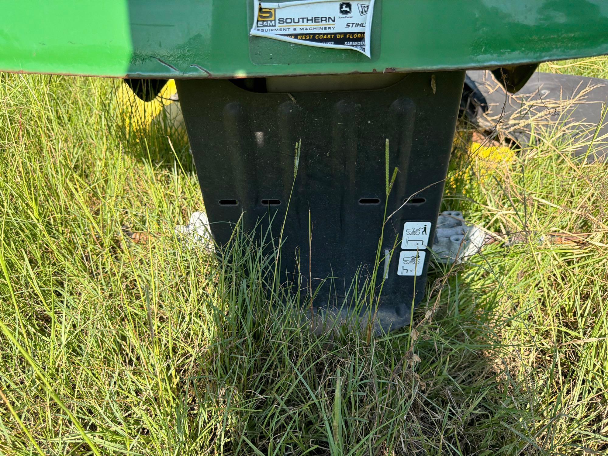 John Deere L110