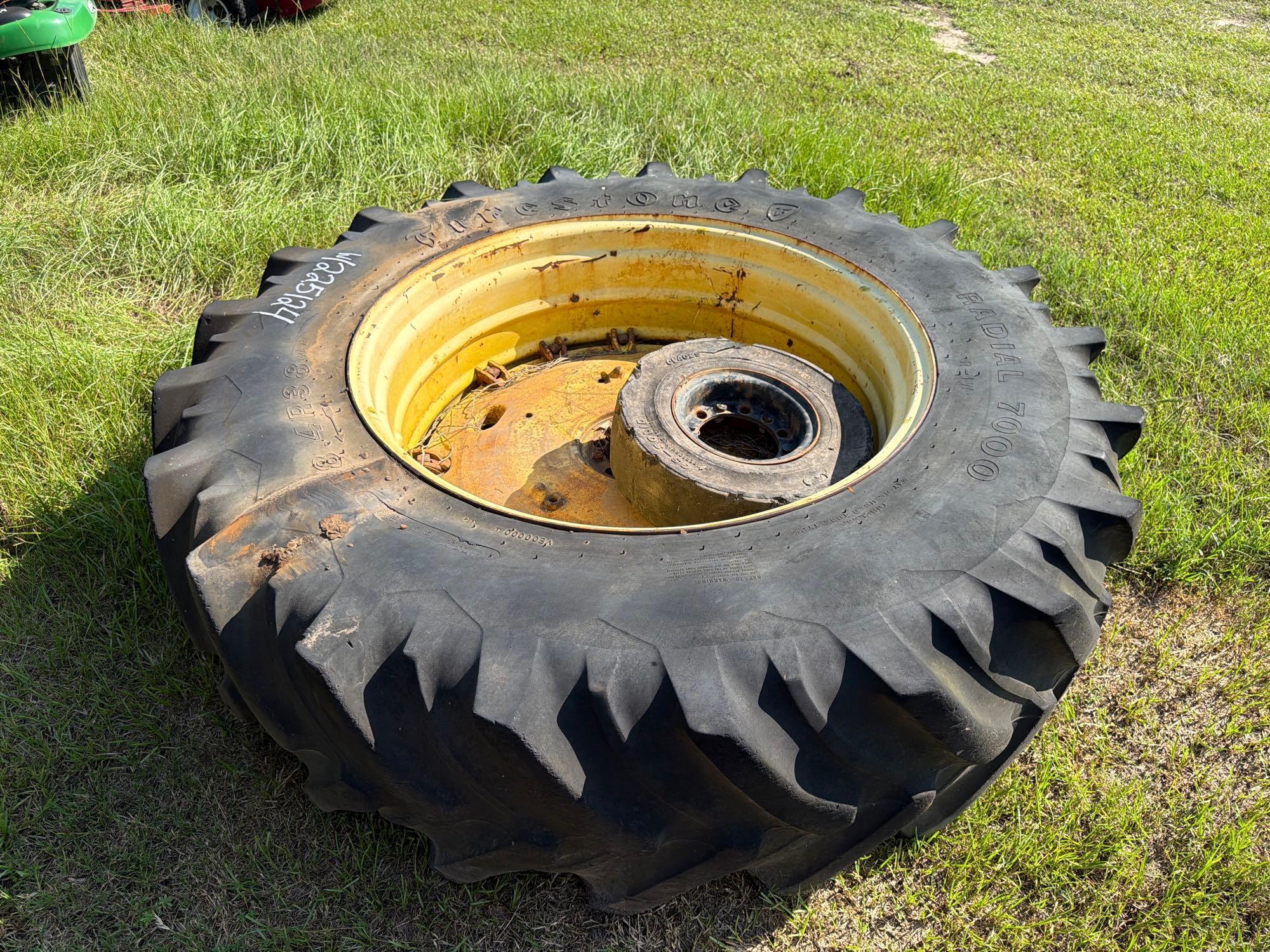 John Deere 4240