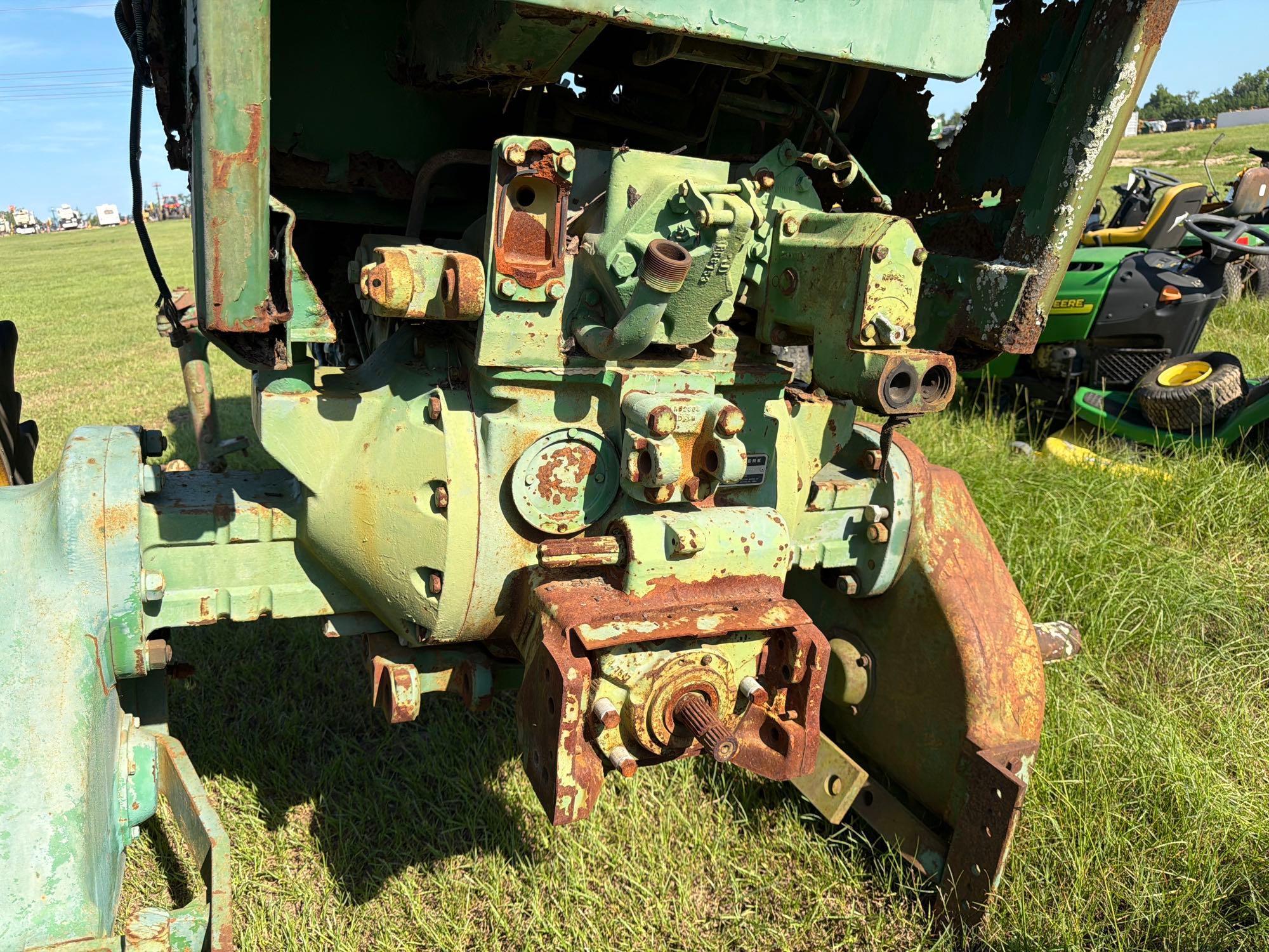 John Deere 4240