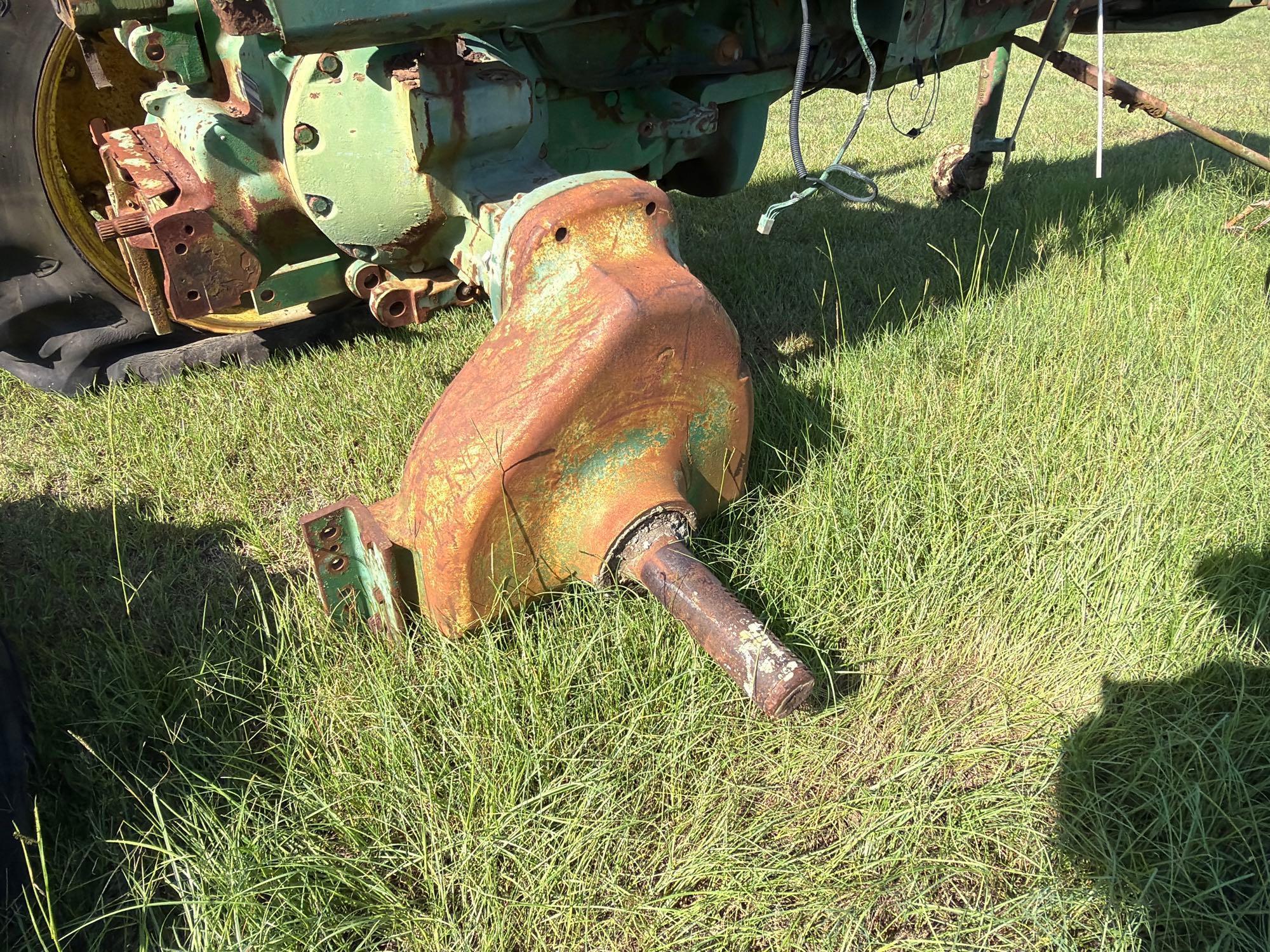 John Deere 4240