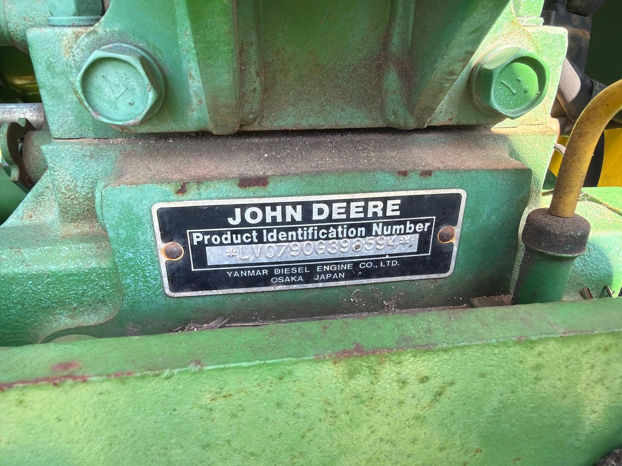 John Deere 790