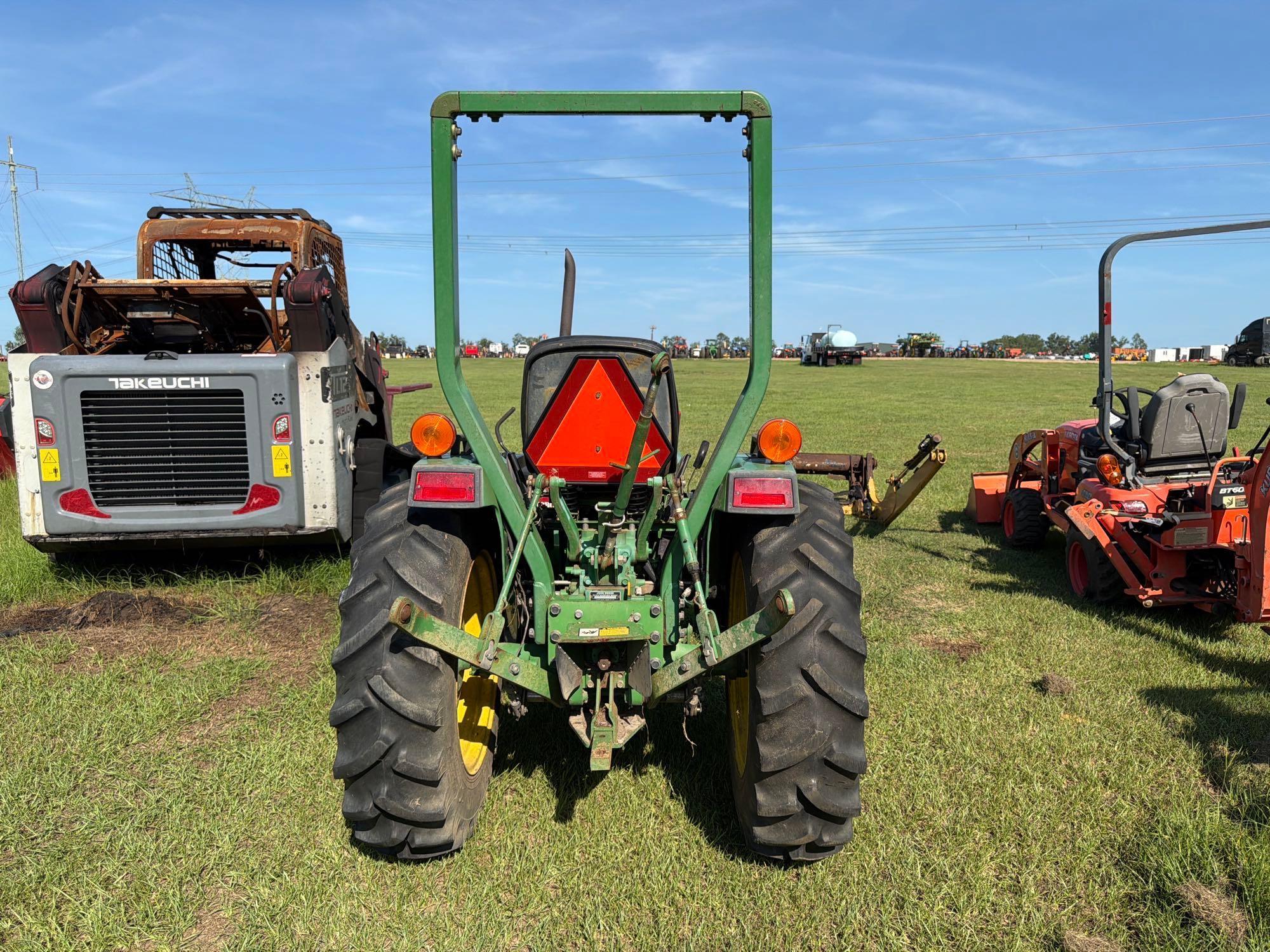 John Deere 790
