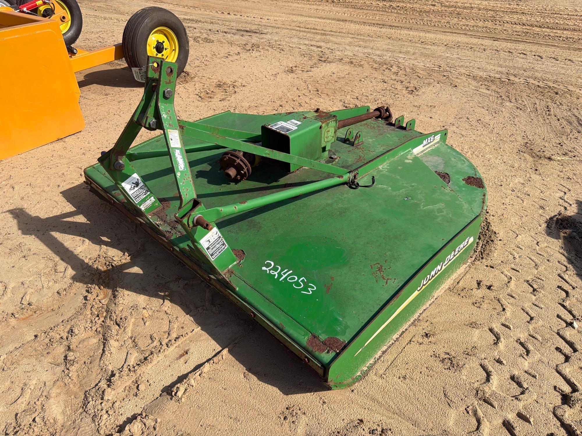 John Deere MX6