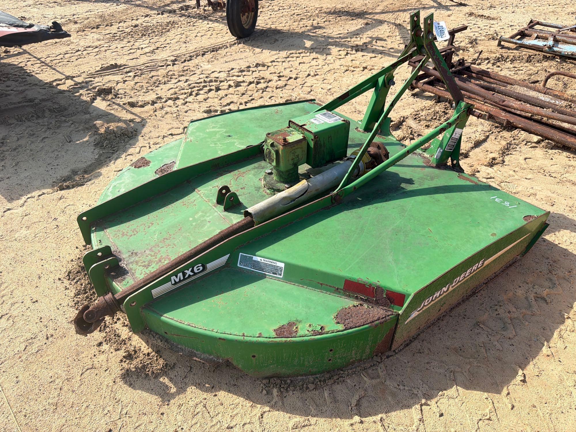 John Deere MX6
