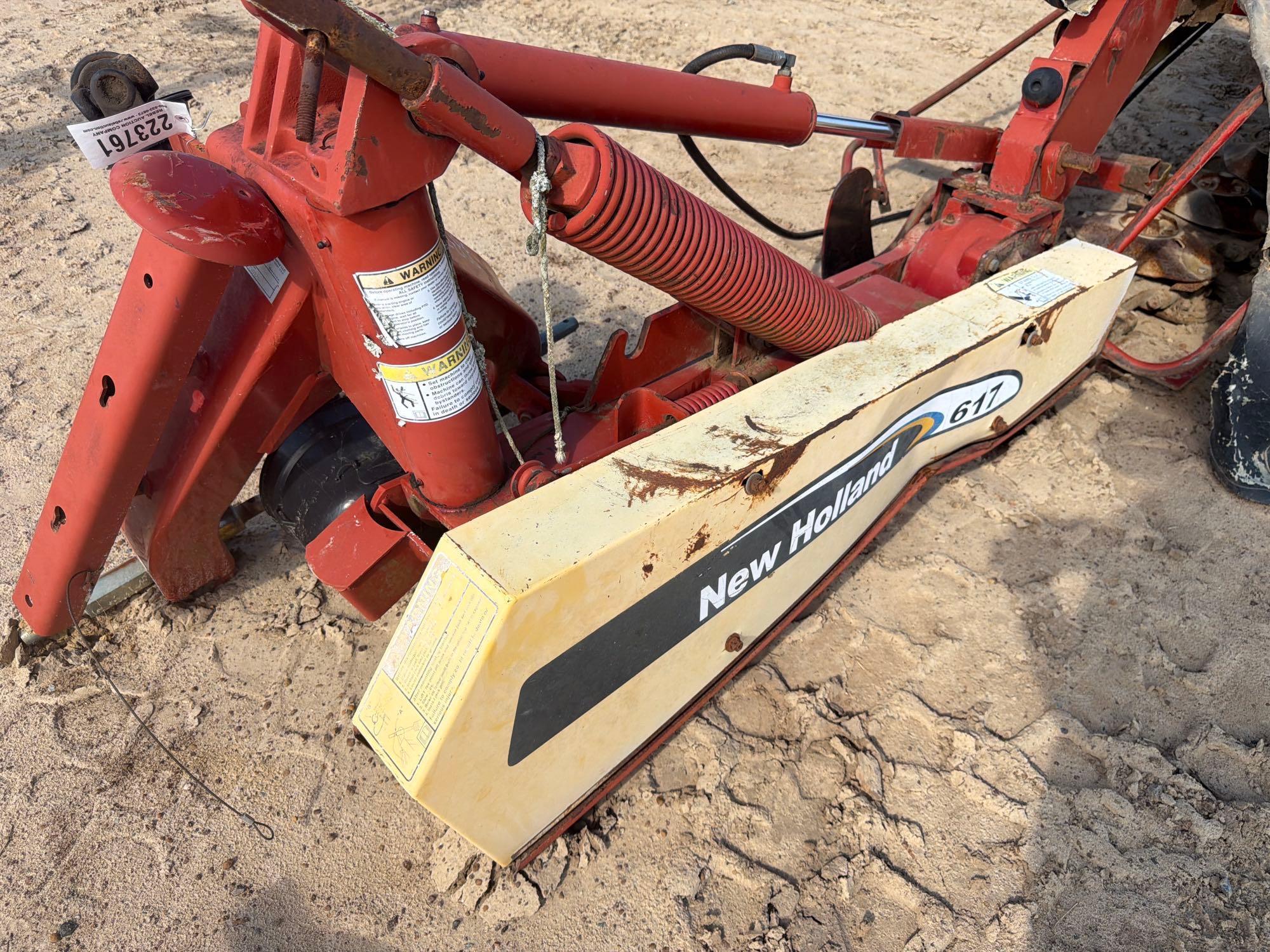 New Holland 617