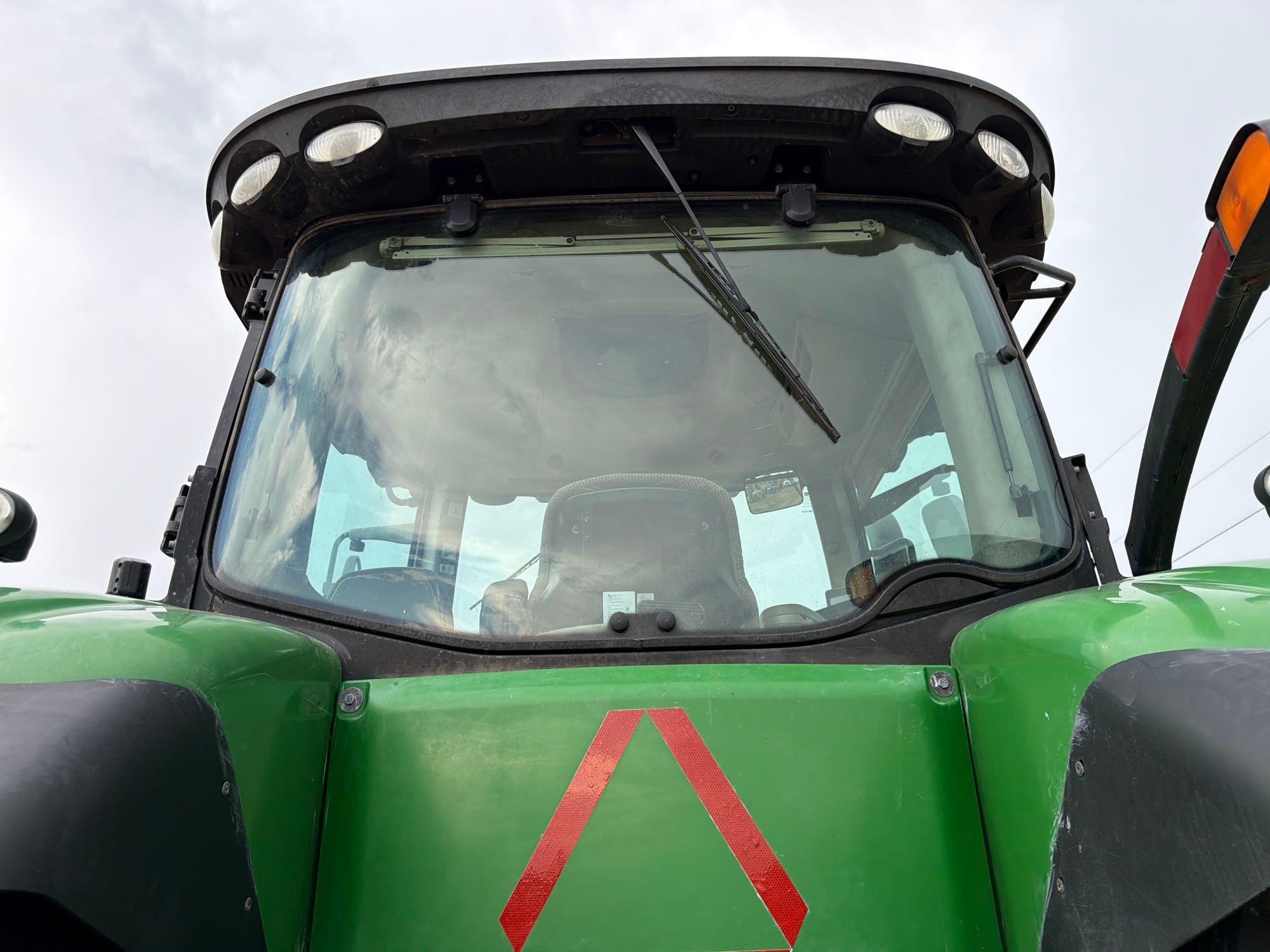 John Deere 8320R
