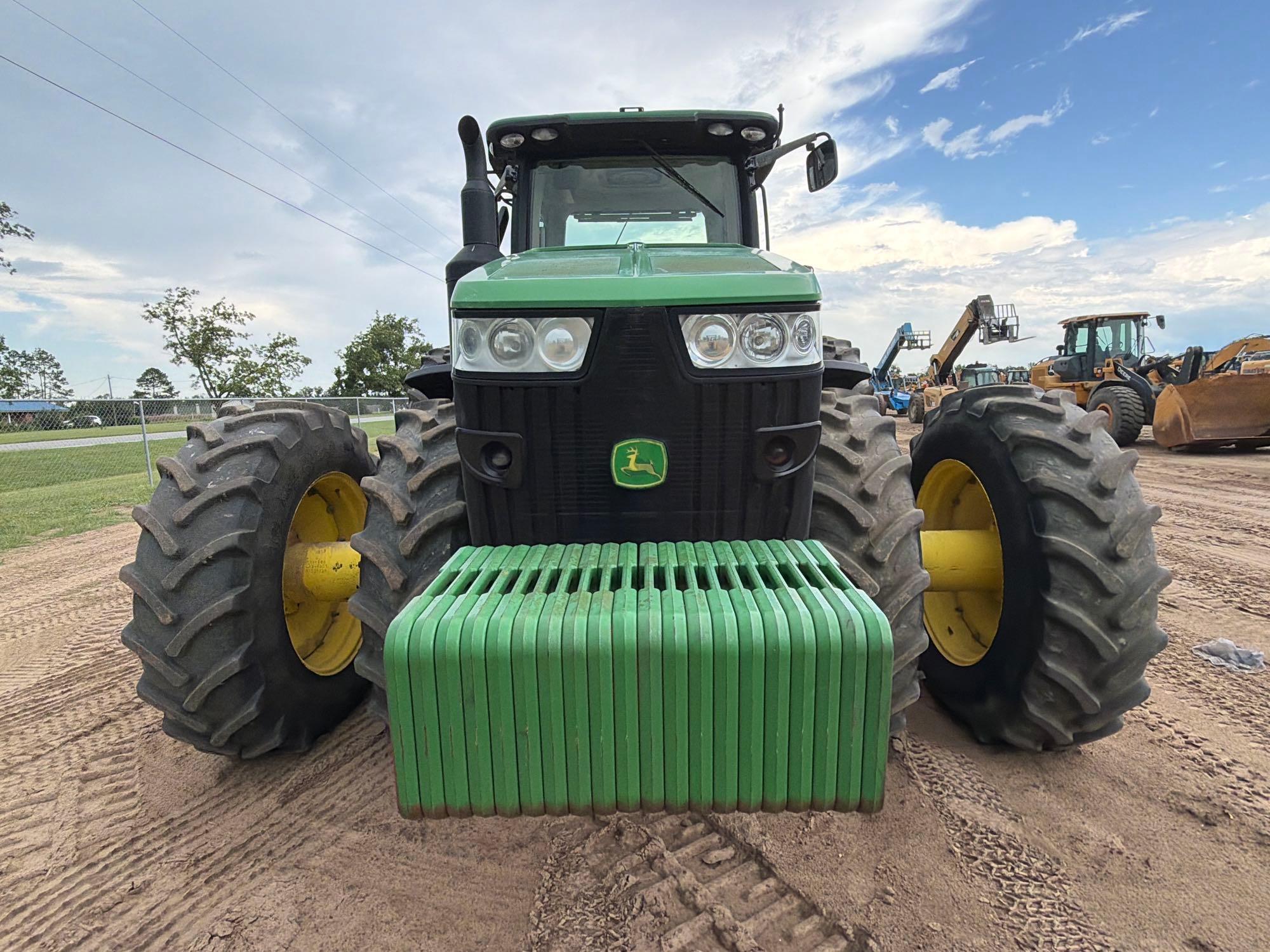 John Deere 8320R