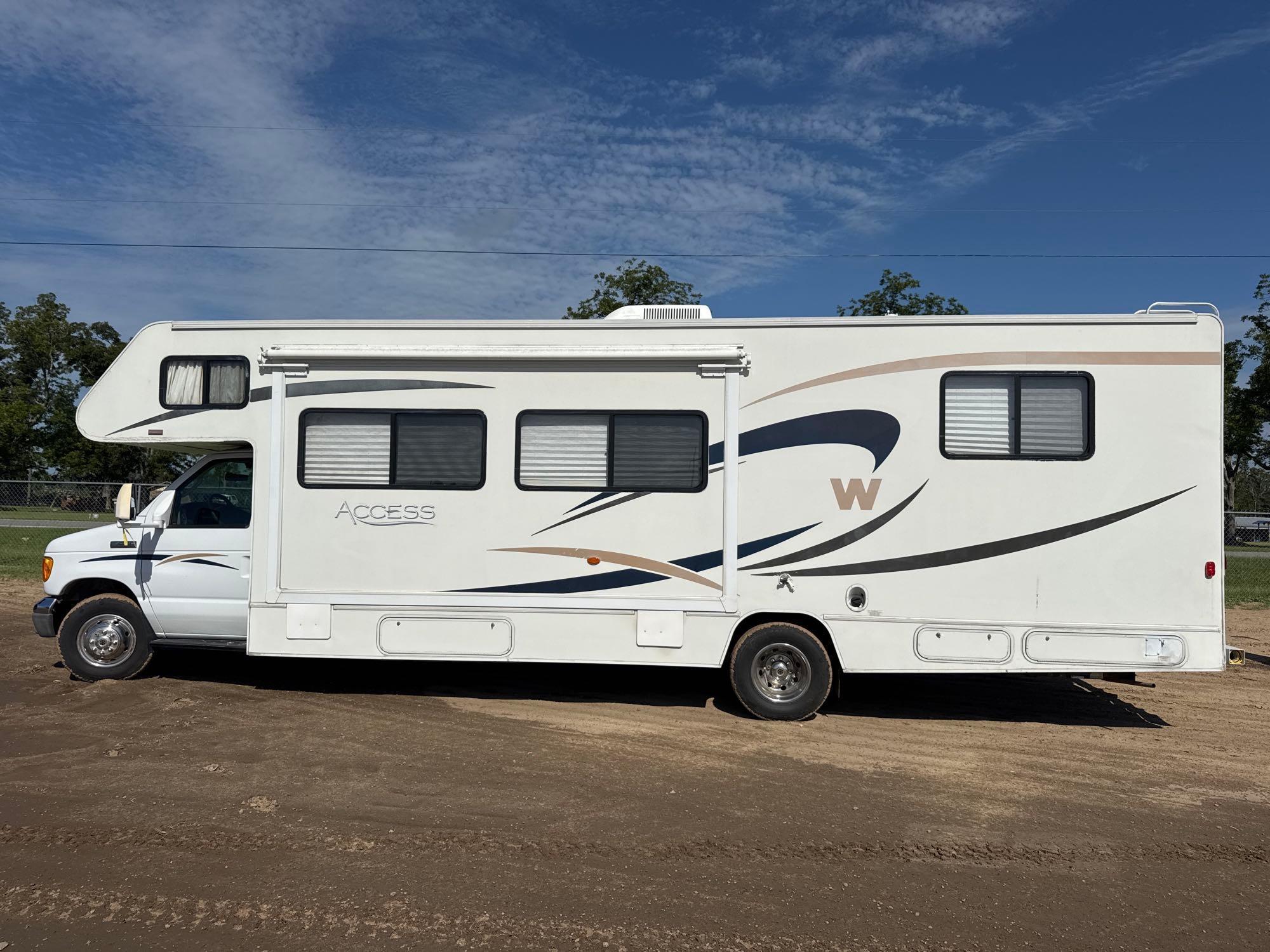 2006 WINNEBAGO ACCESS WF231C RV