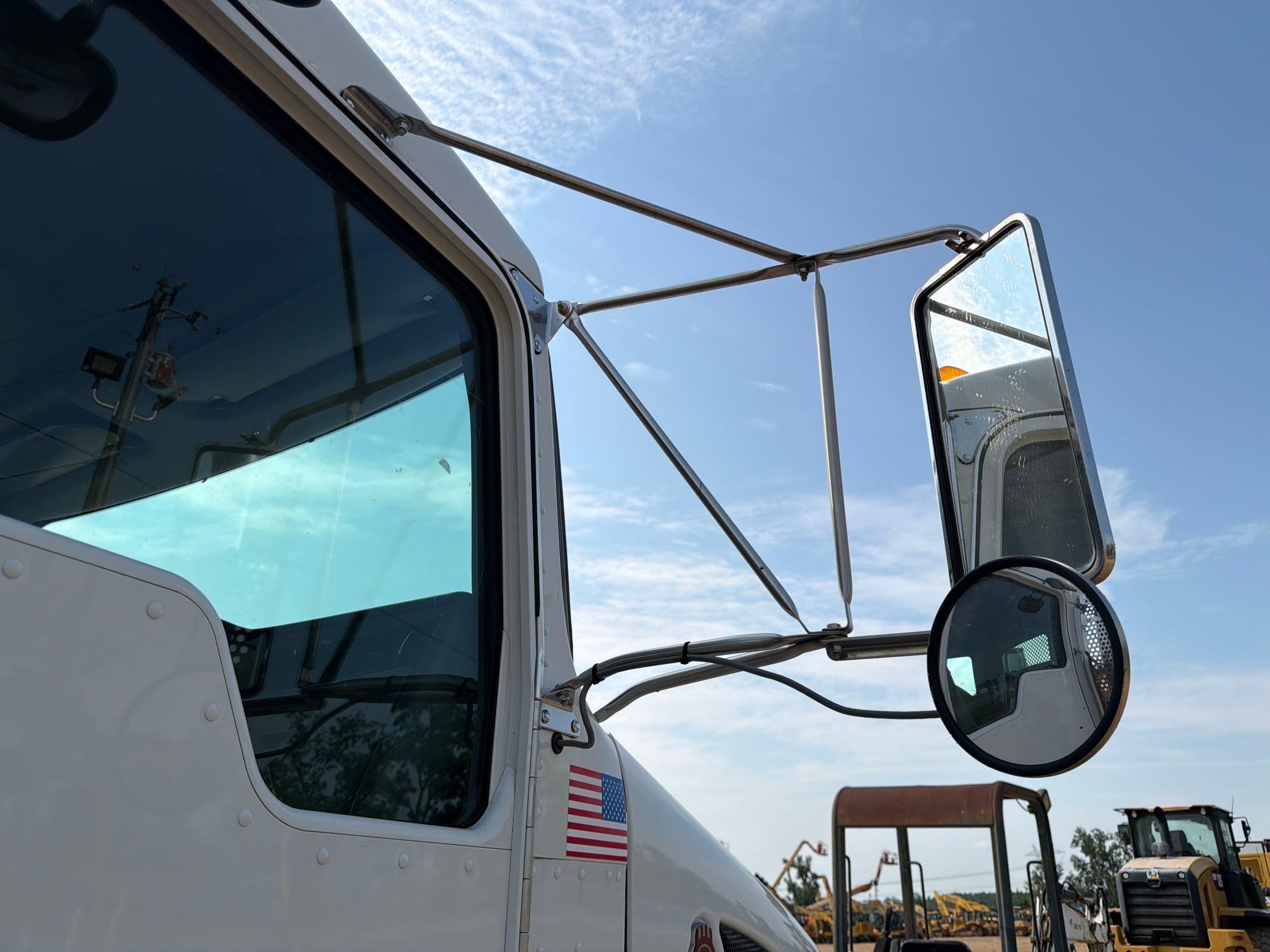 2012 Kenworth T370