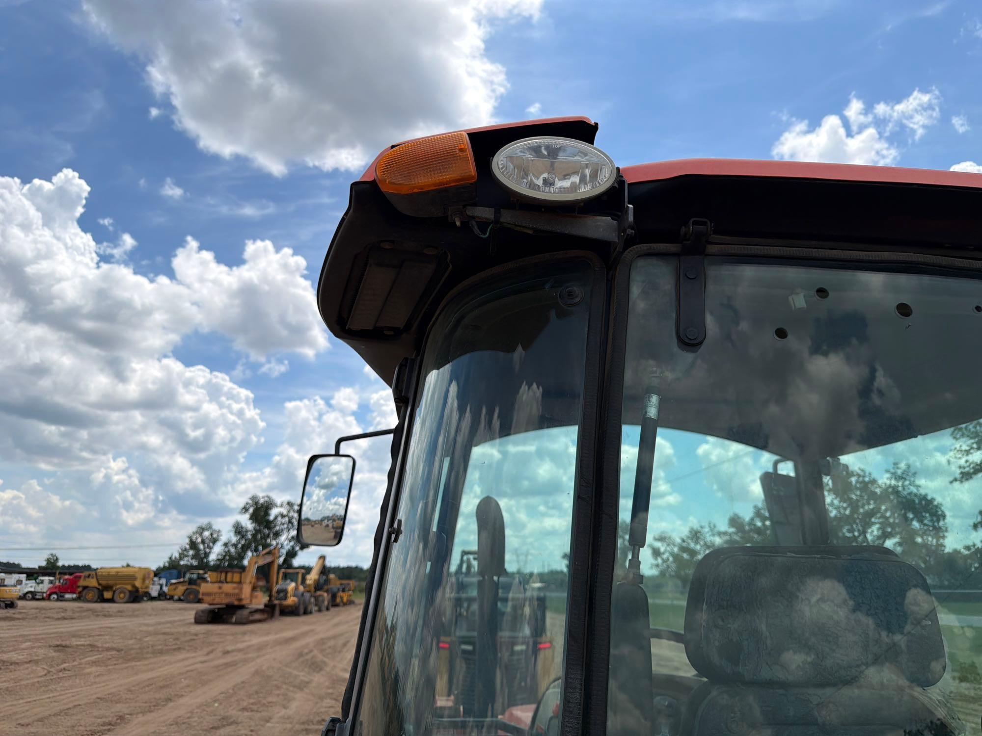 Kubota M7060