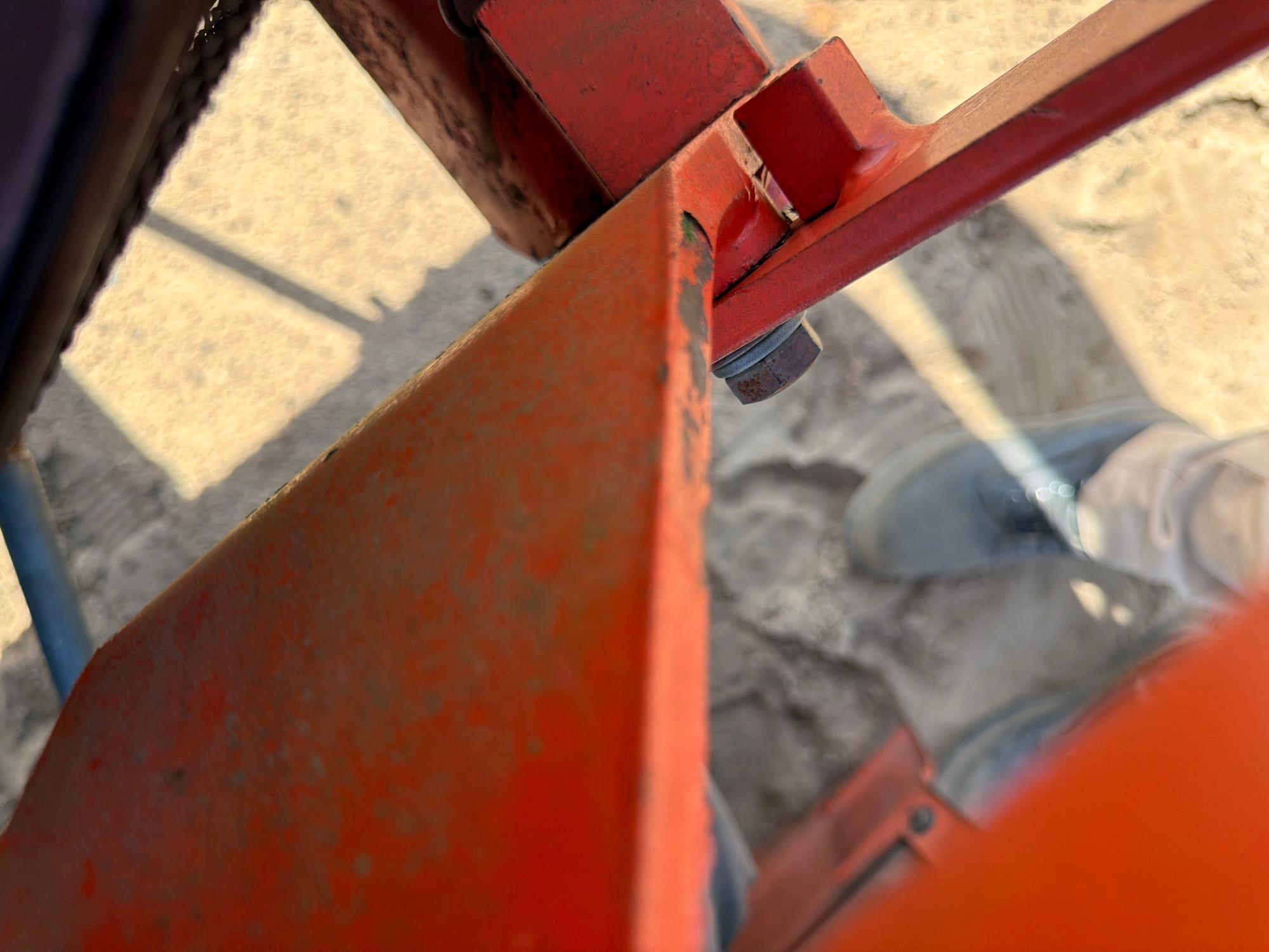 Kubota L3300