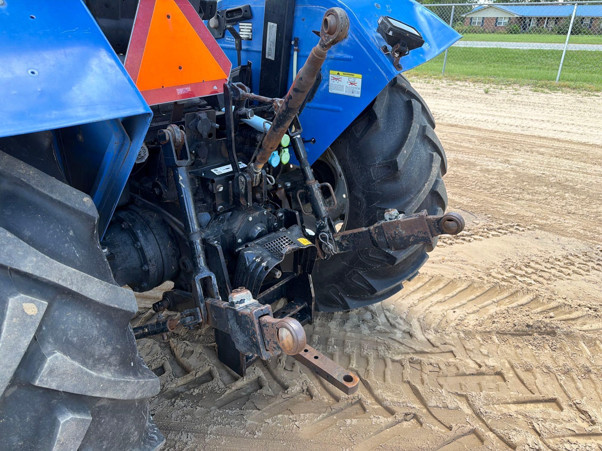 New Holland TL90A