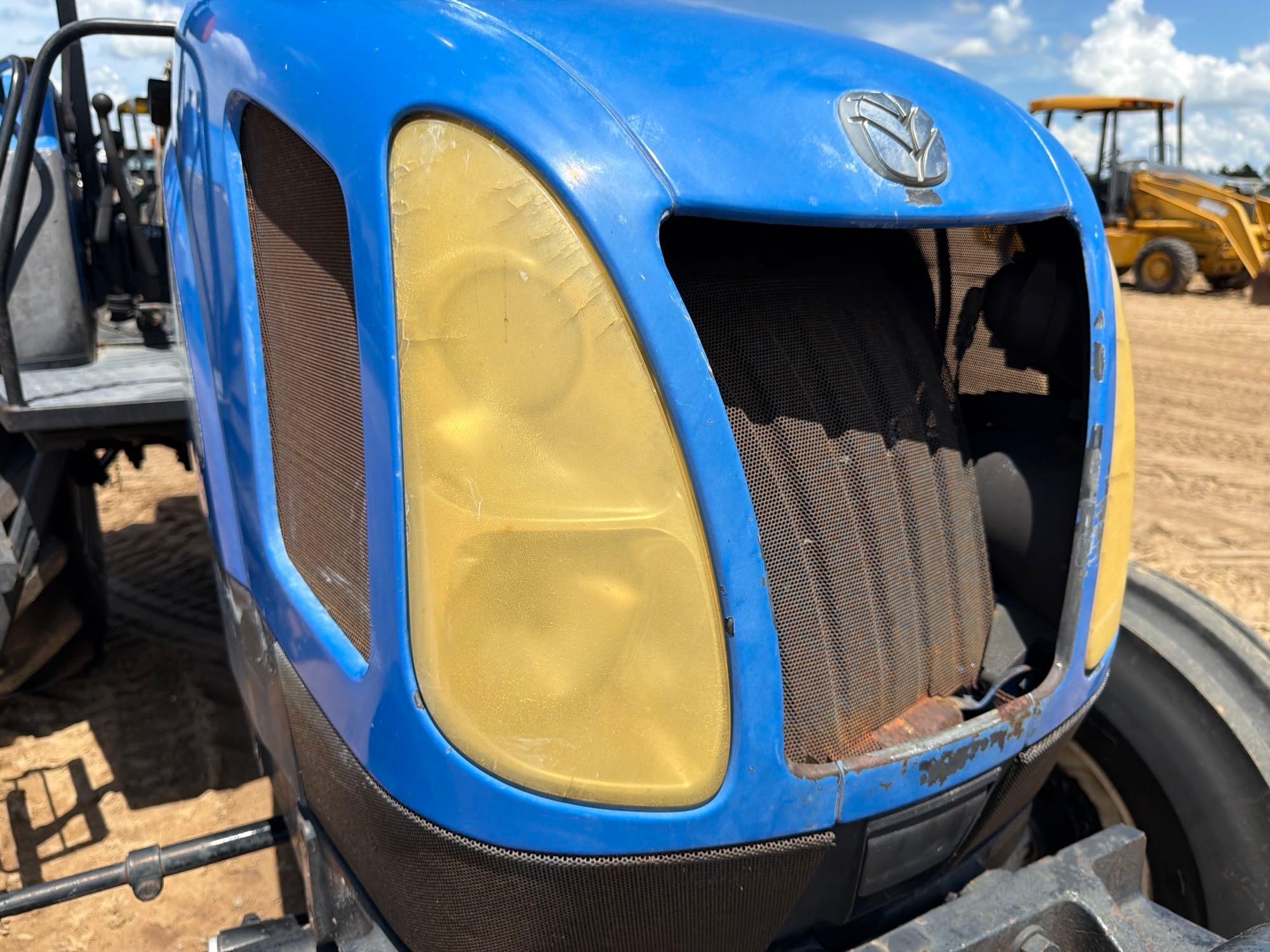 New Holland TL90A