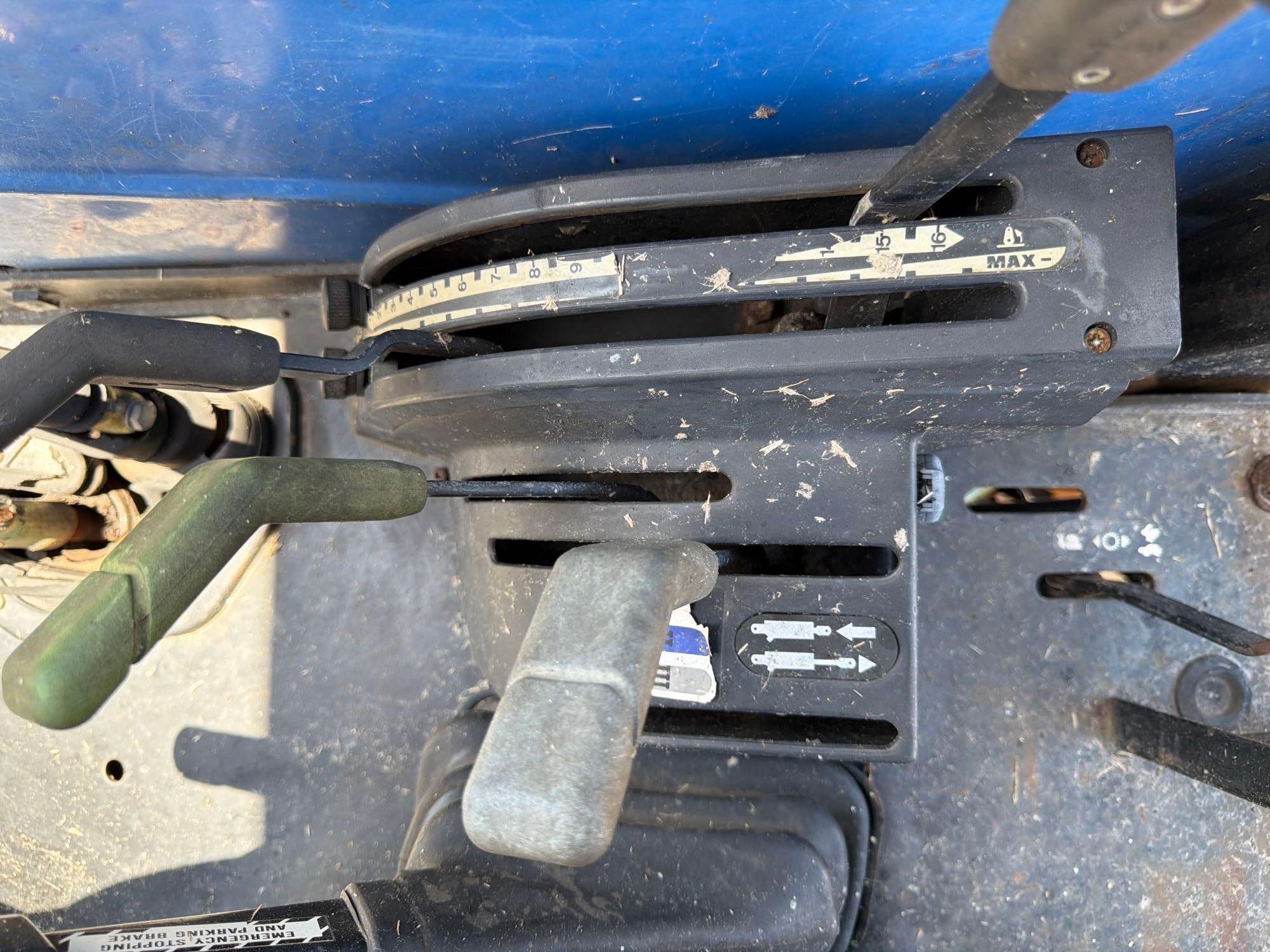 New Holland TL90A