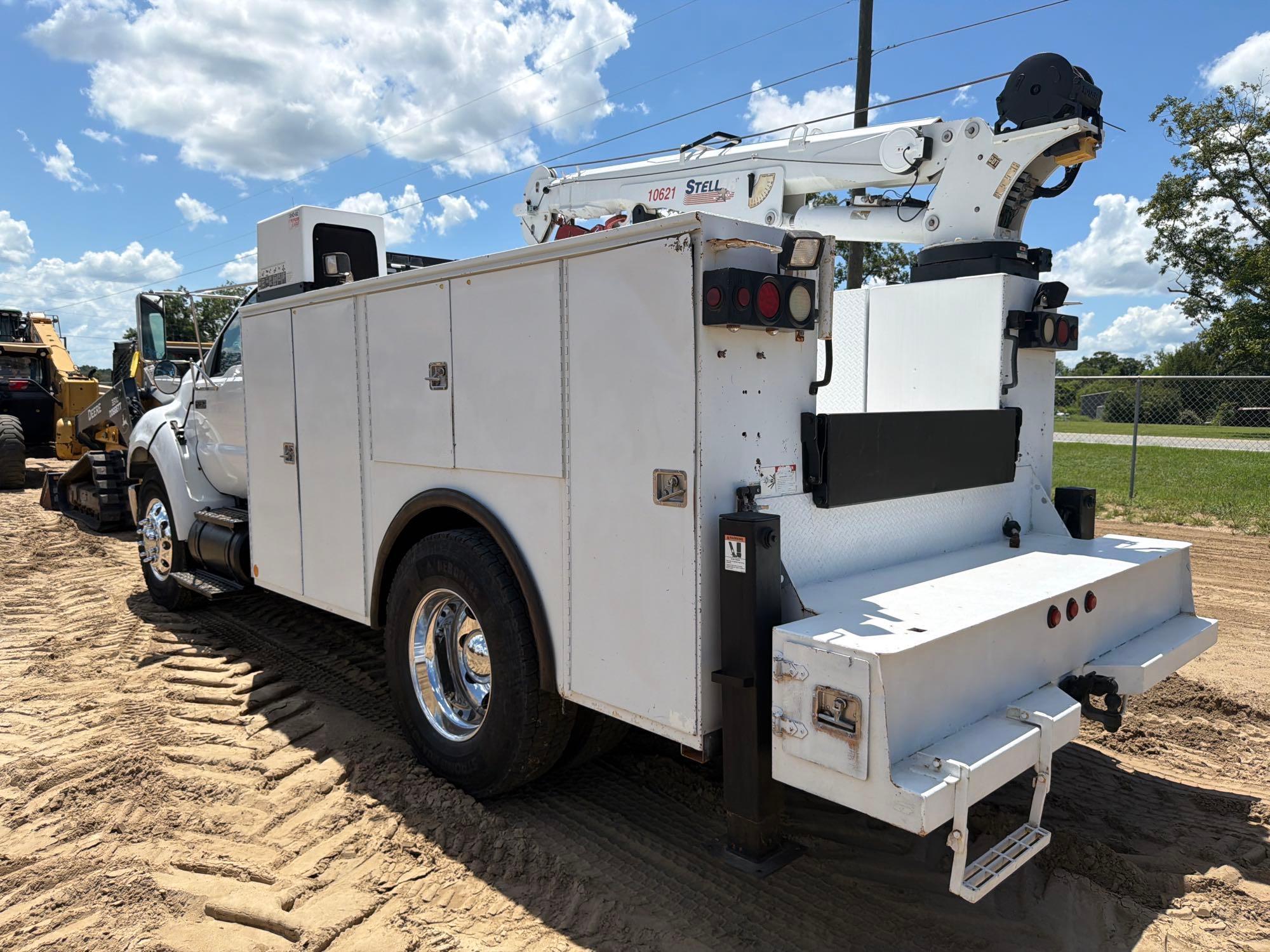 2011 Ford F750