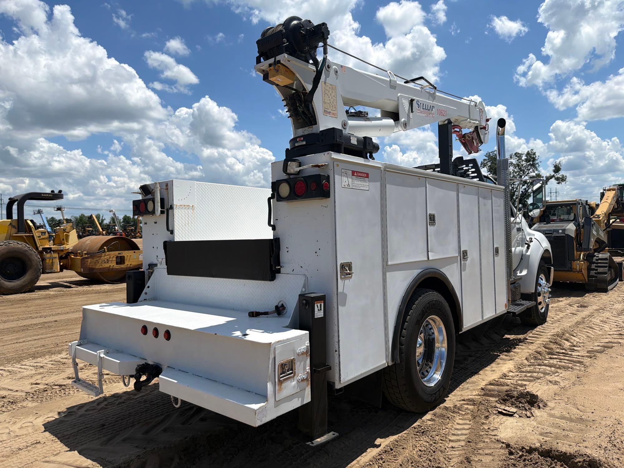 2011 Ford F750