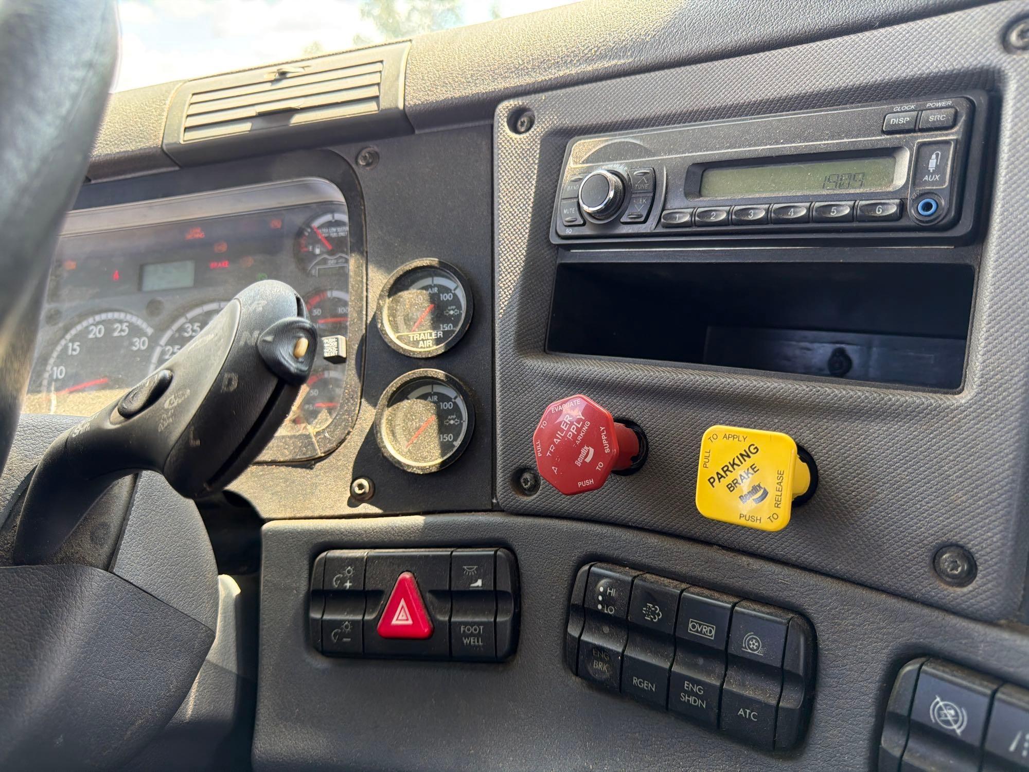 2016 Freightliner 125