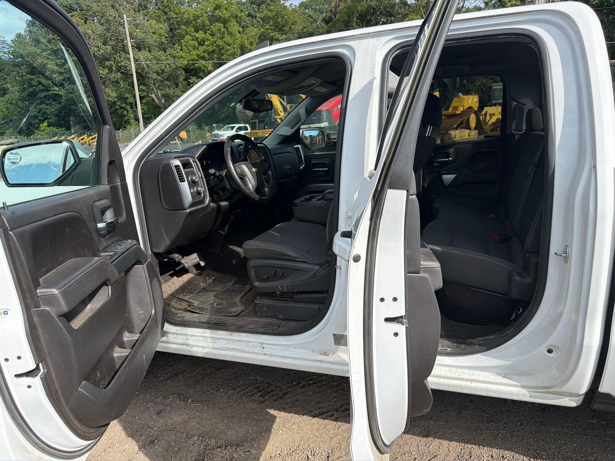 Chevrolet SILVERADO
