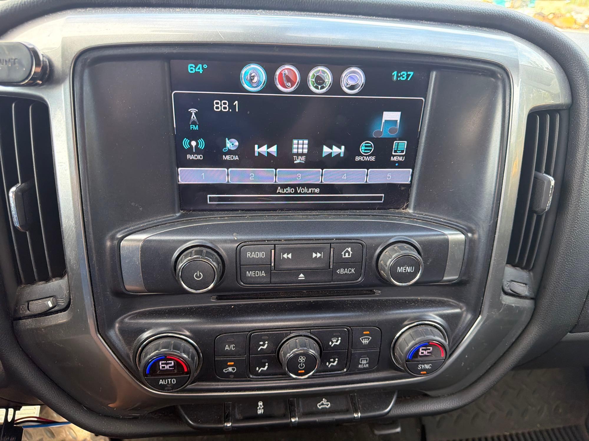 Chevrolet SILVERADO