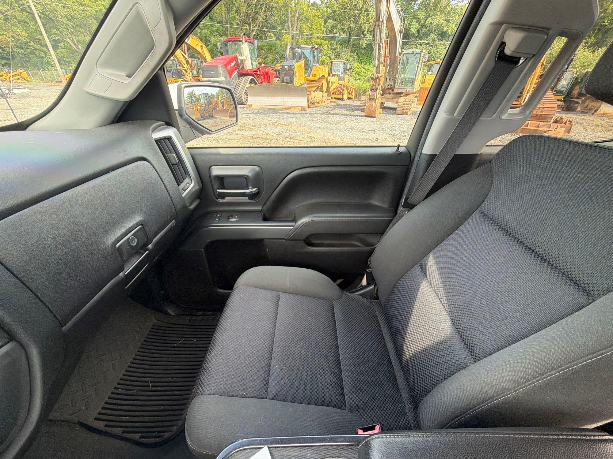 Chevrolet SILVERADO