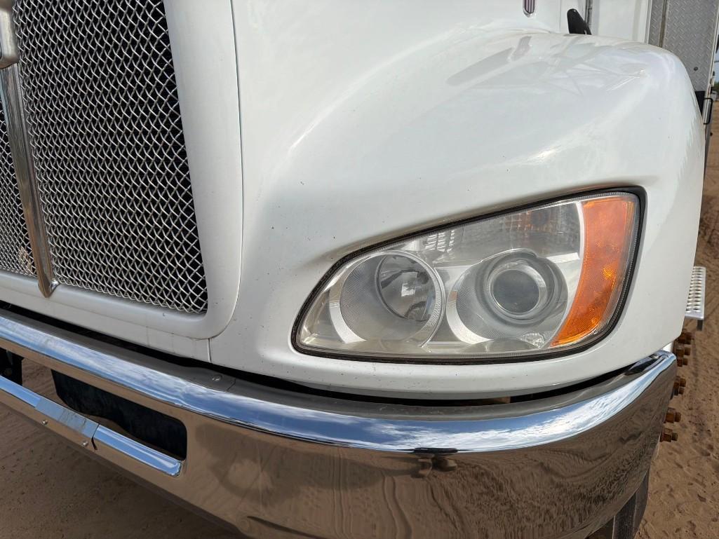 2020 Kenworth T370
