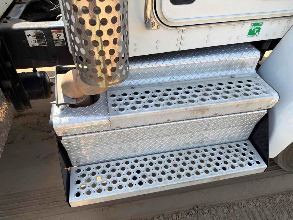 2019 Kenworth T370