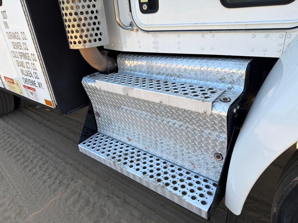 2017 Kenworth 370