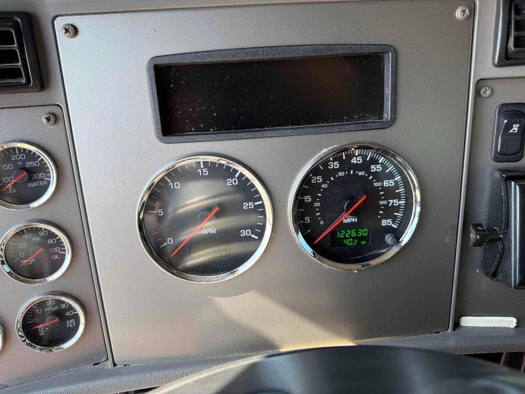 2017 Kenworth 370