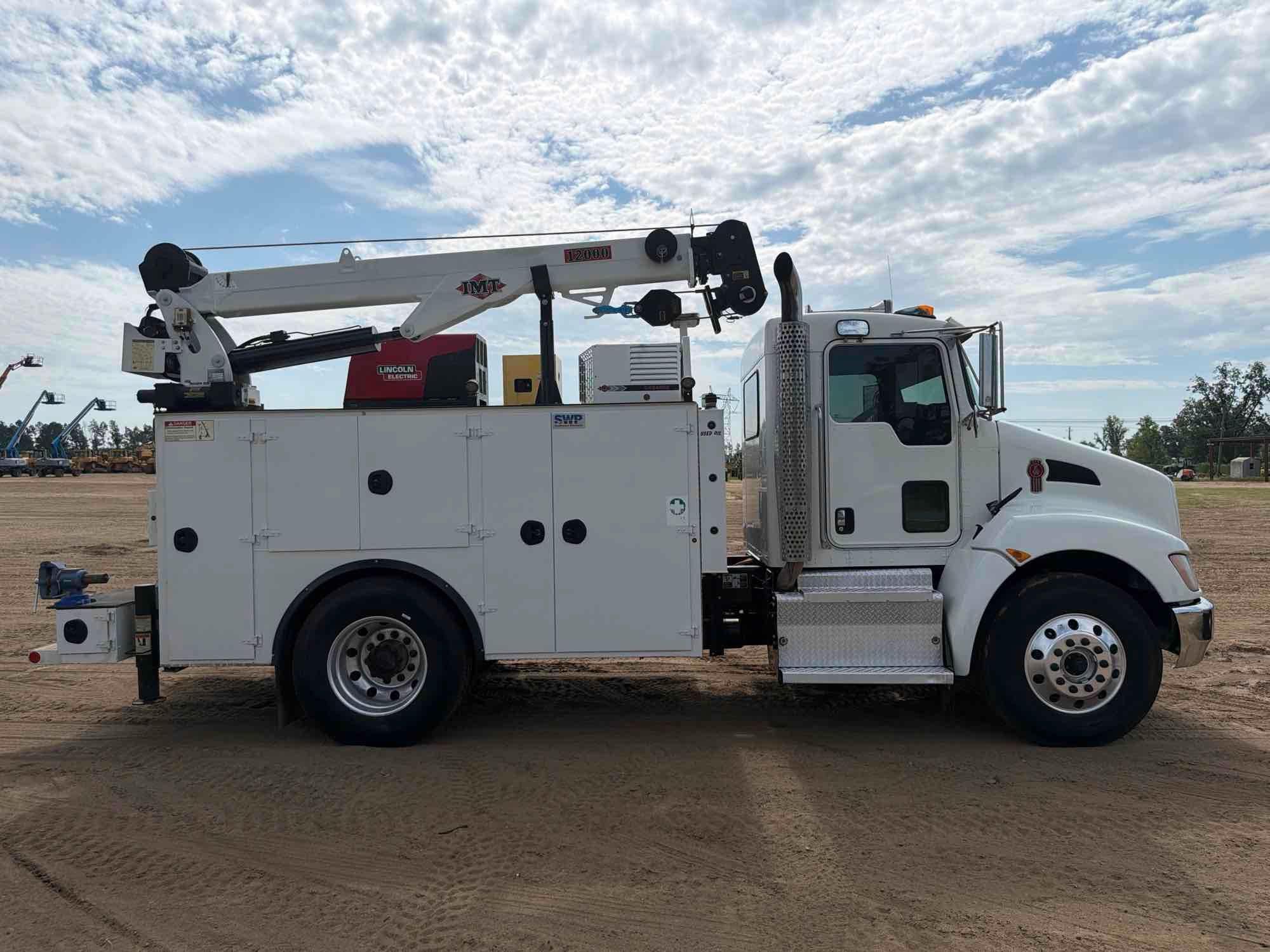 2017 Kenworth T270