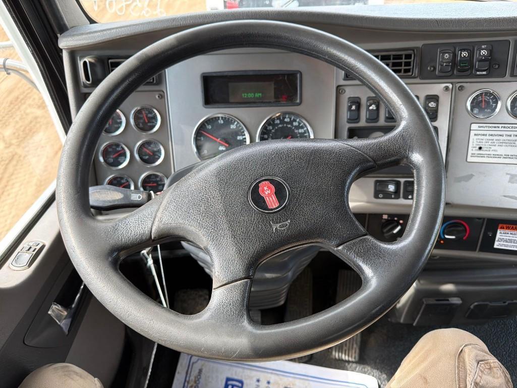 2016 Kenworth 370