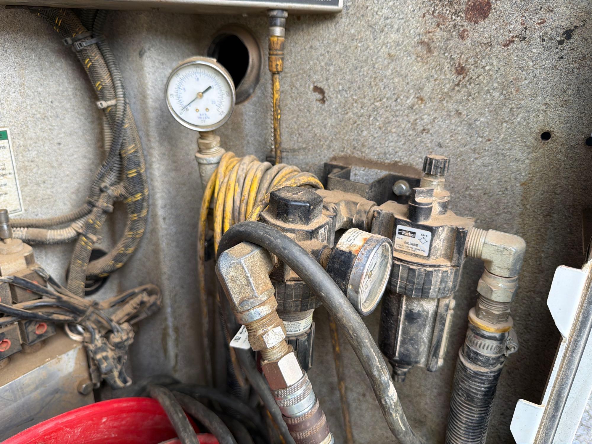 2016 Peterbilt 337