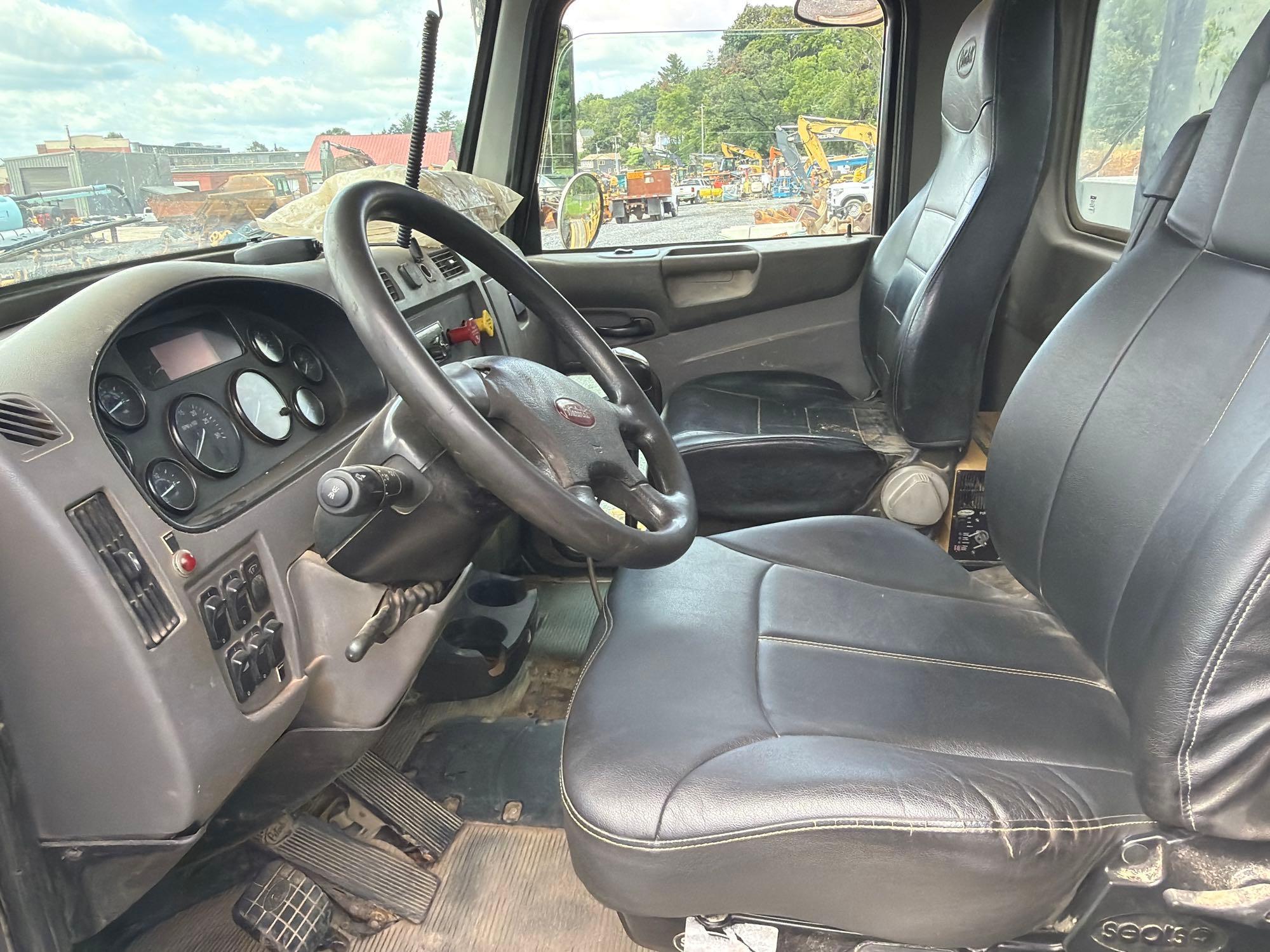 2016 Peterbilt 337