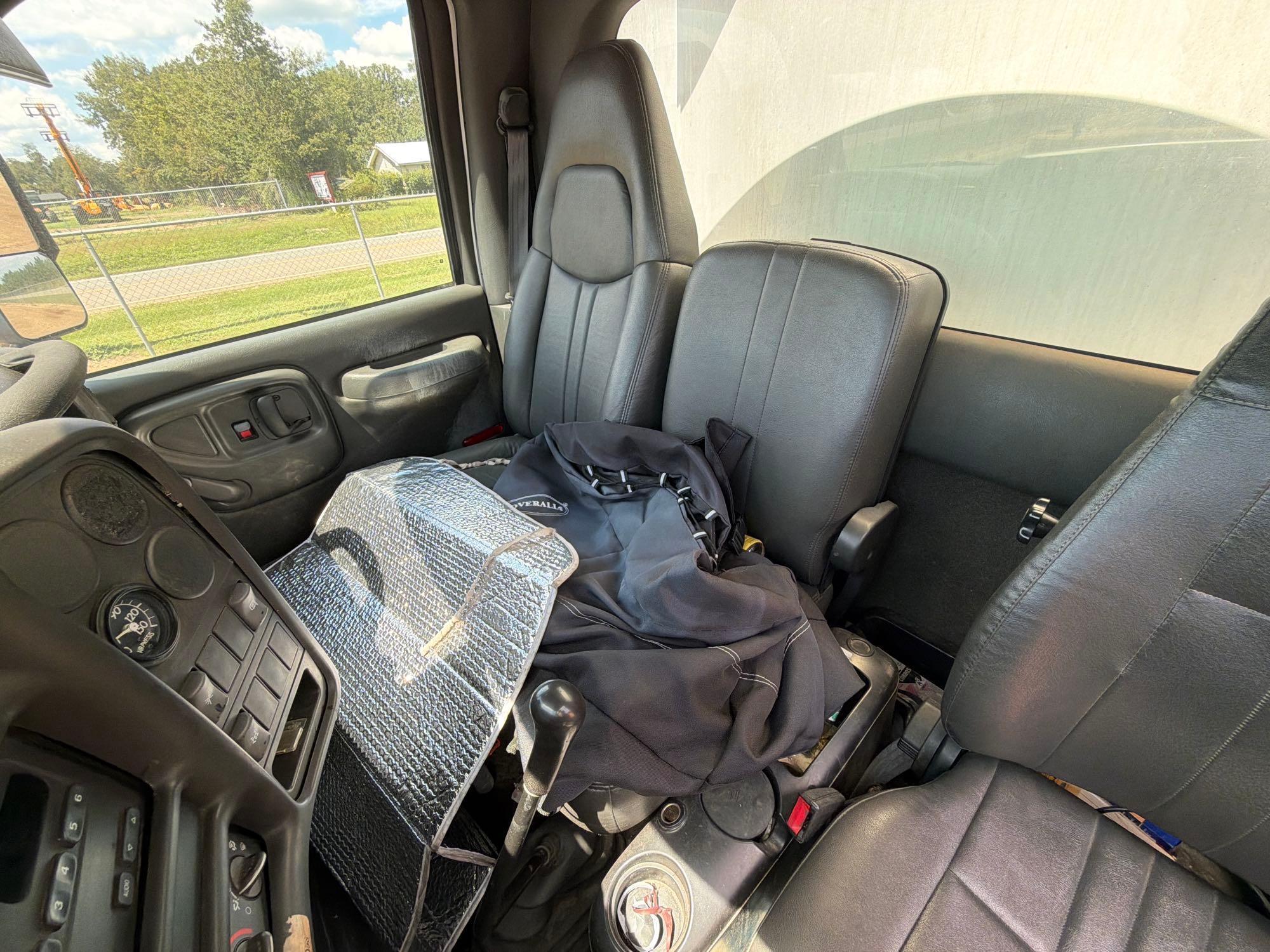 2005 Chevrolet C7500