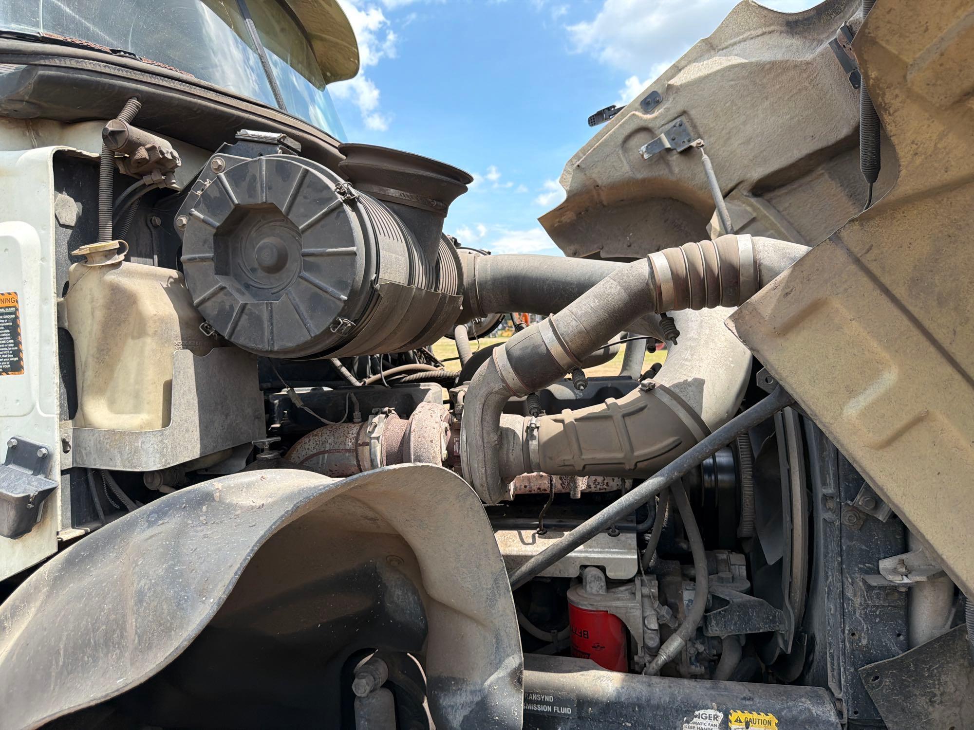 2006 Mack CV713