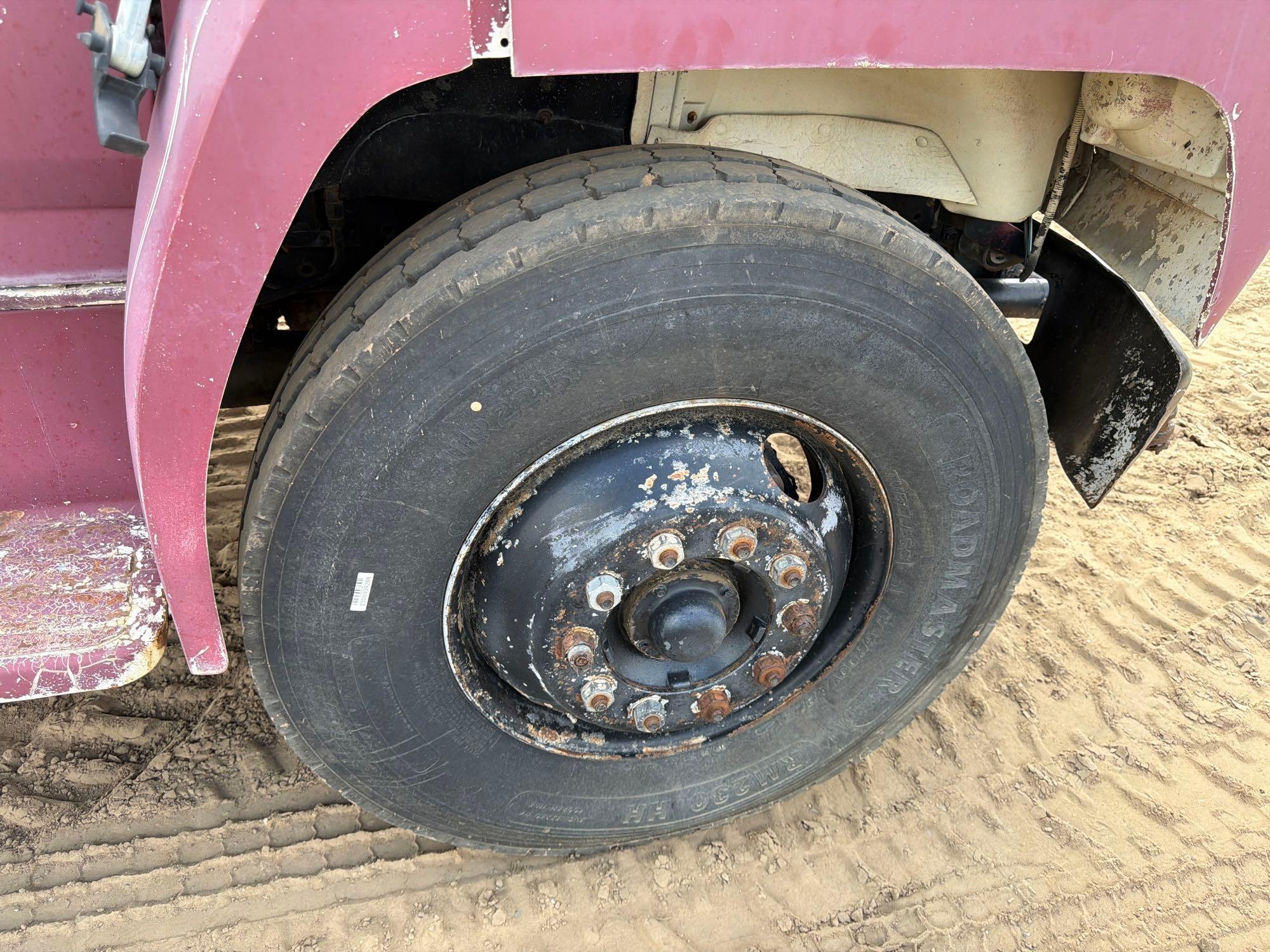1990 Ford F800