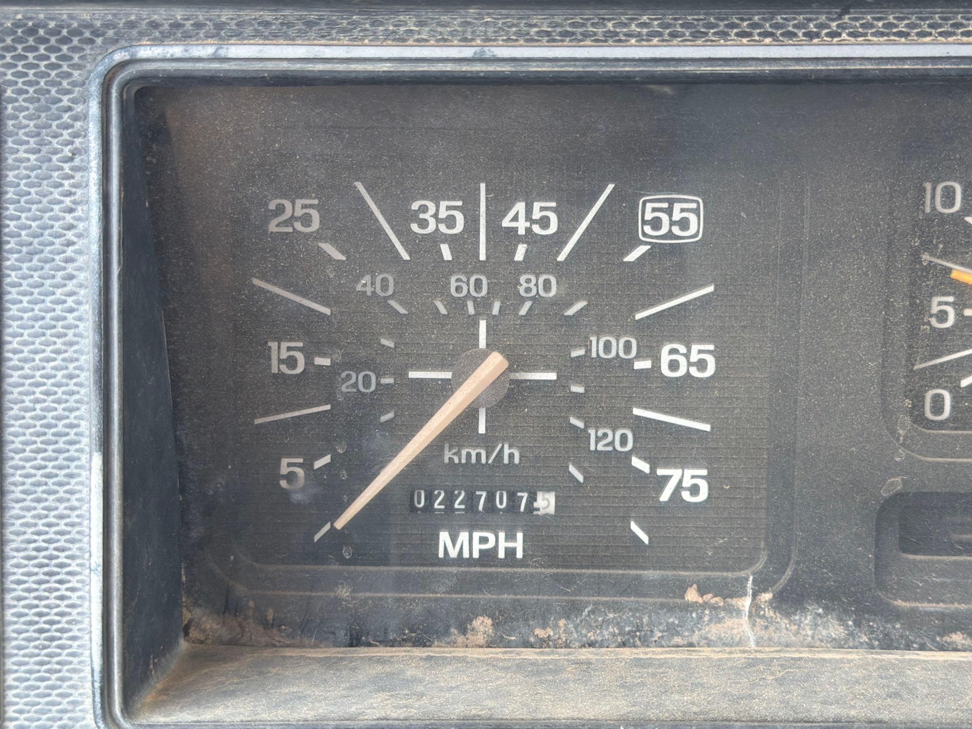 1990 Ford F800