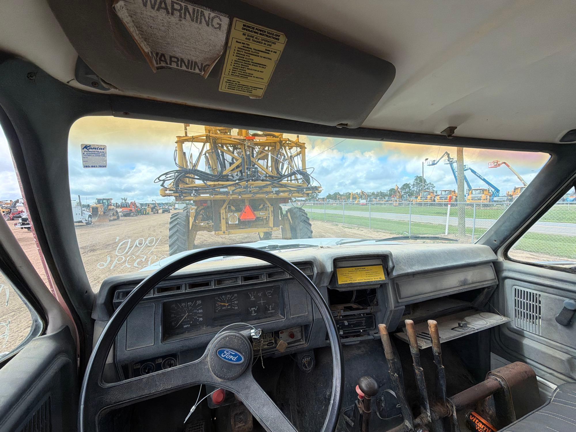 1990 Ford F800