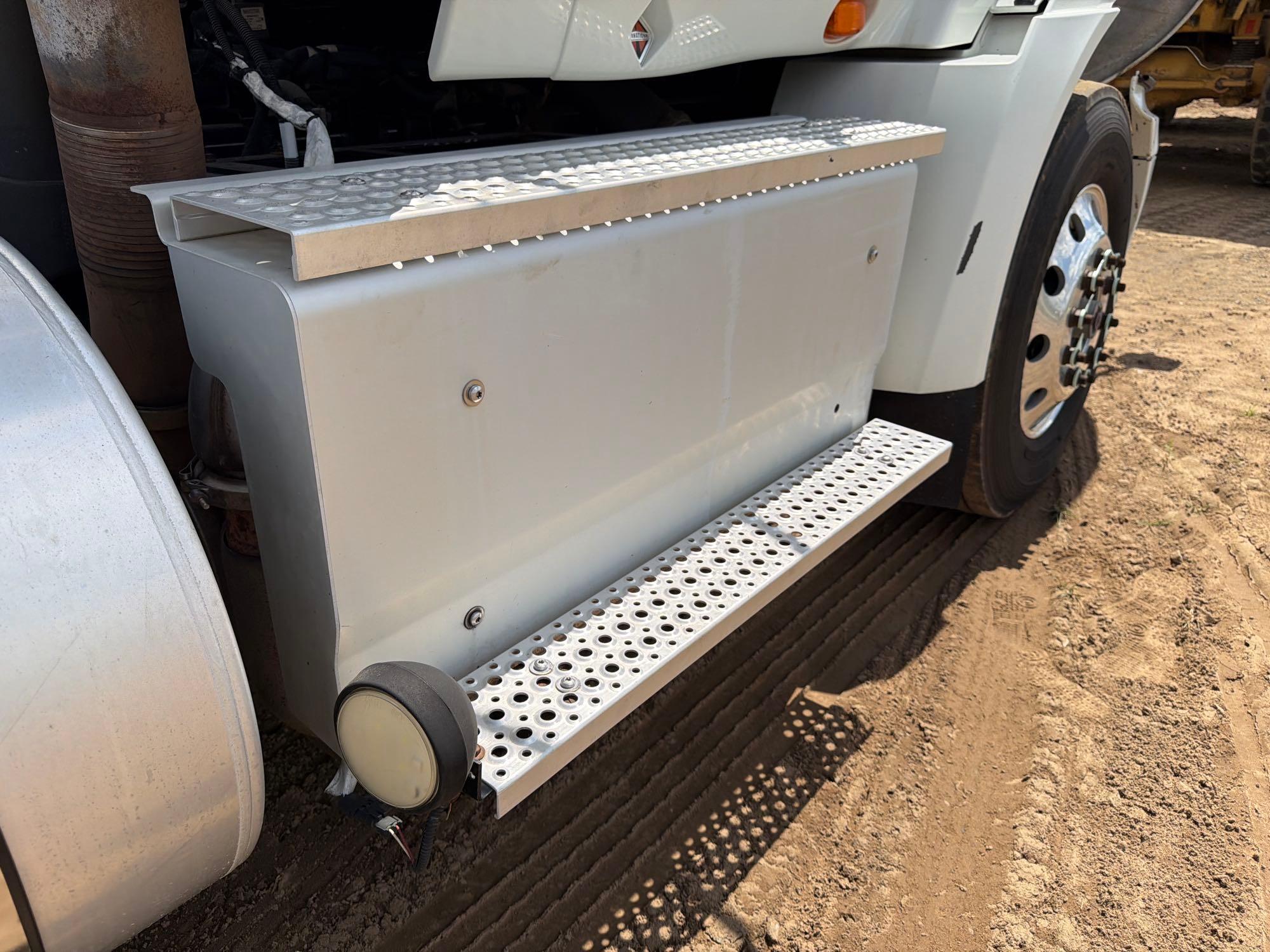 2016 International PROSTAR