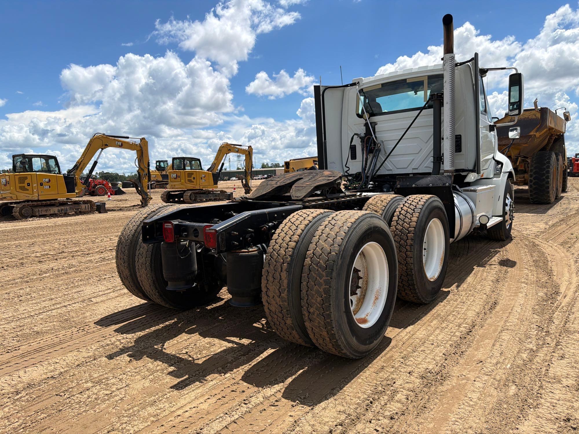 2016 International PROSTAR