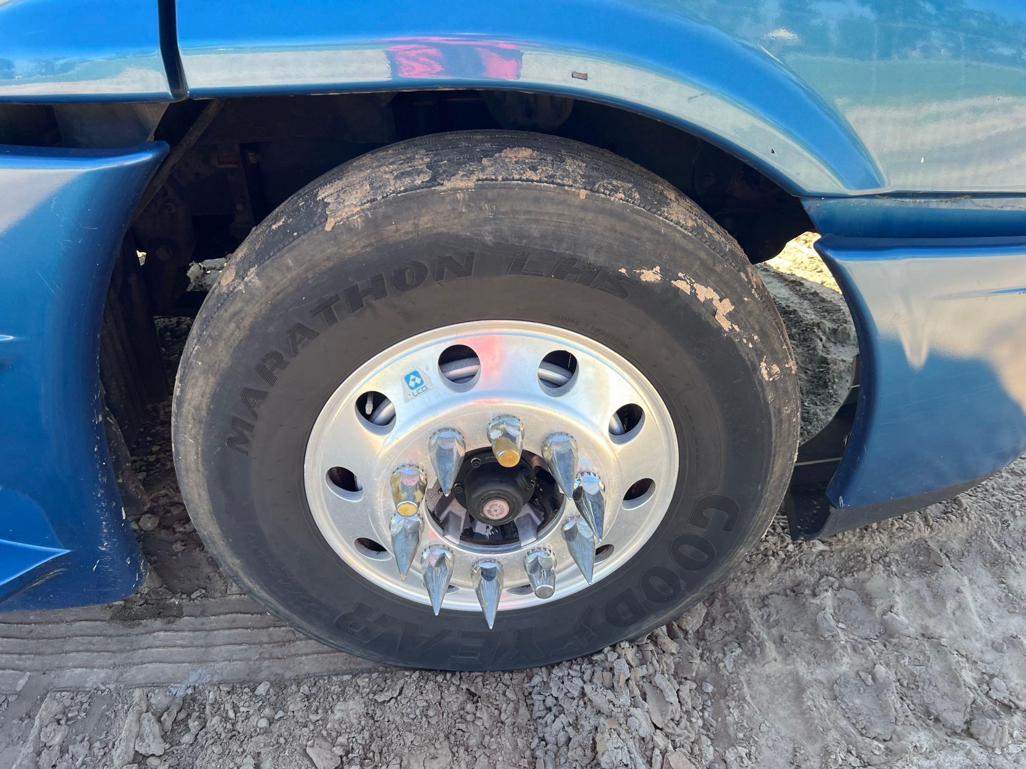 2014 Freightliner CASCADIA