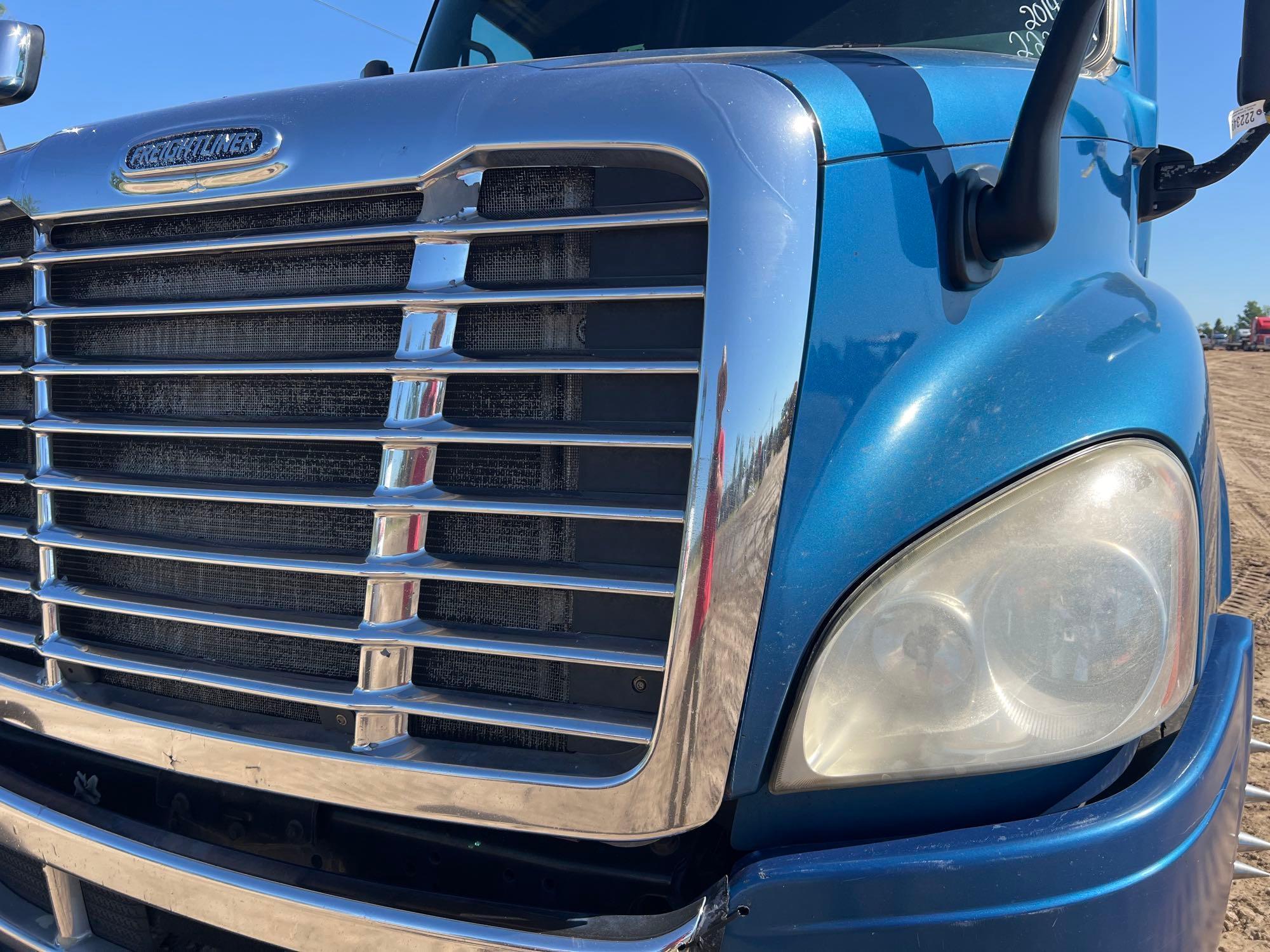 2014 Freightliner CASCADIA