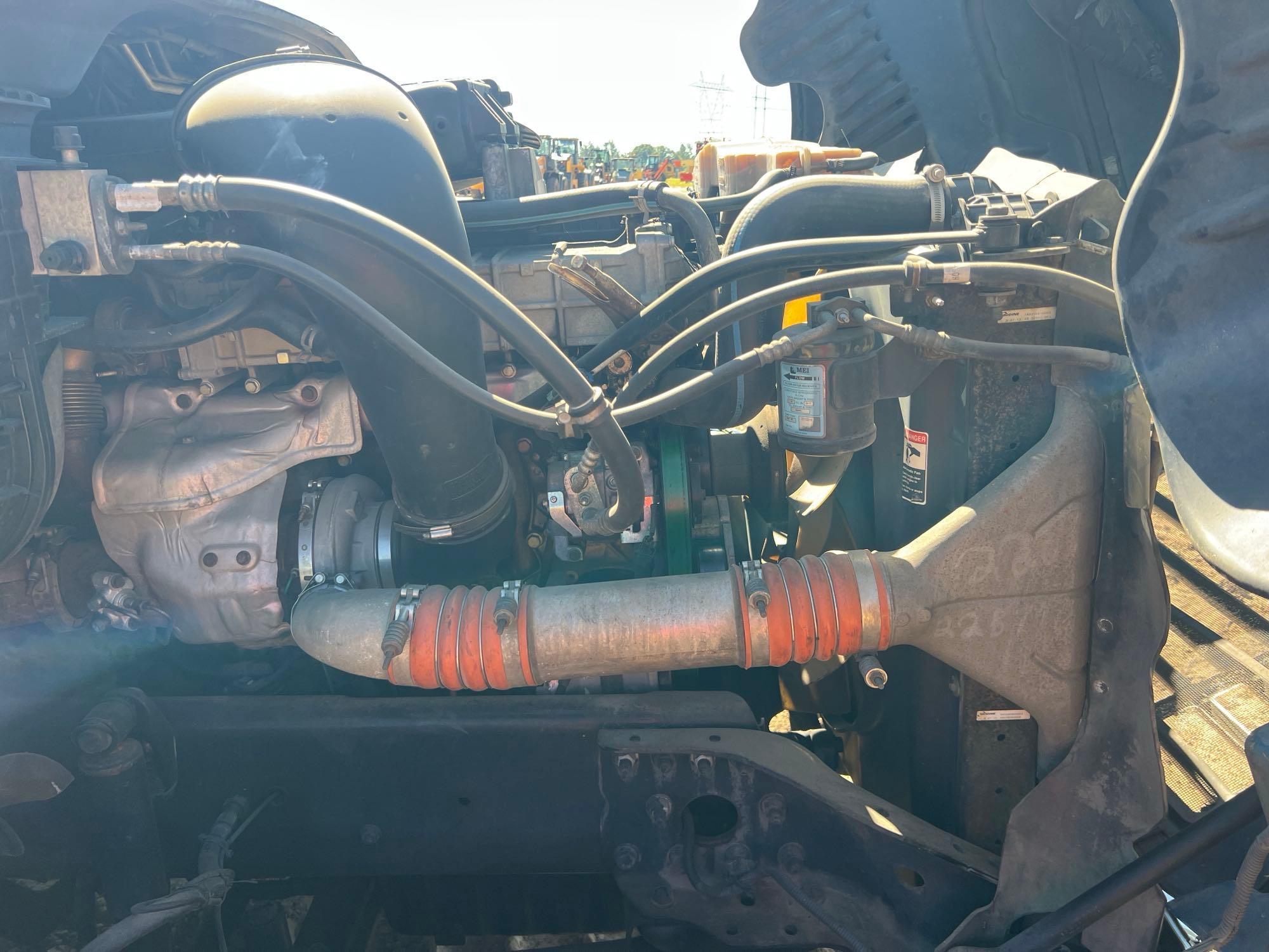 2014 Freightliner CASCADIA