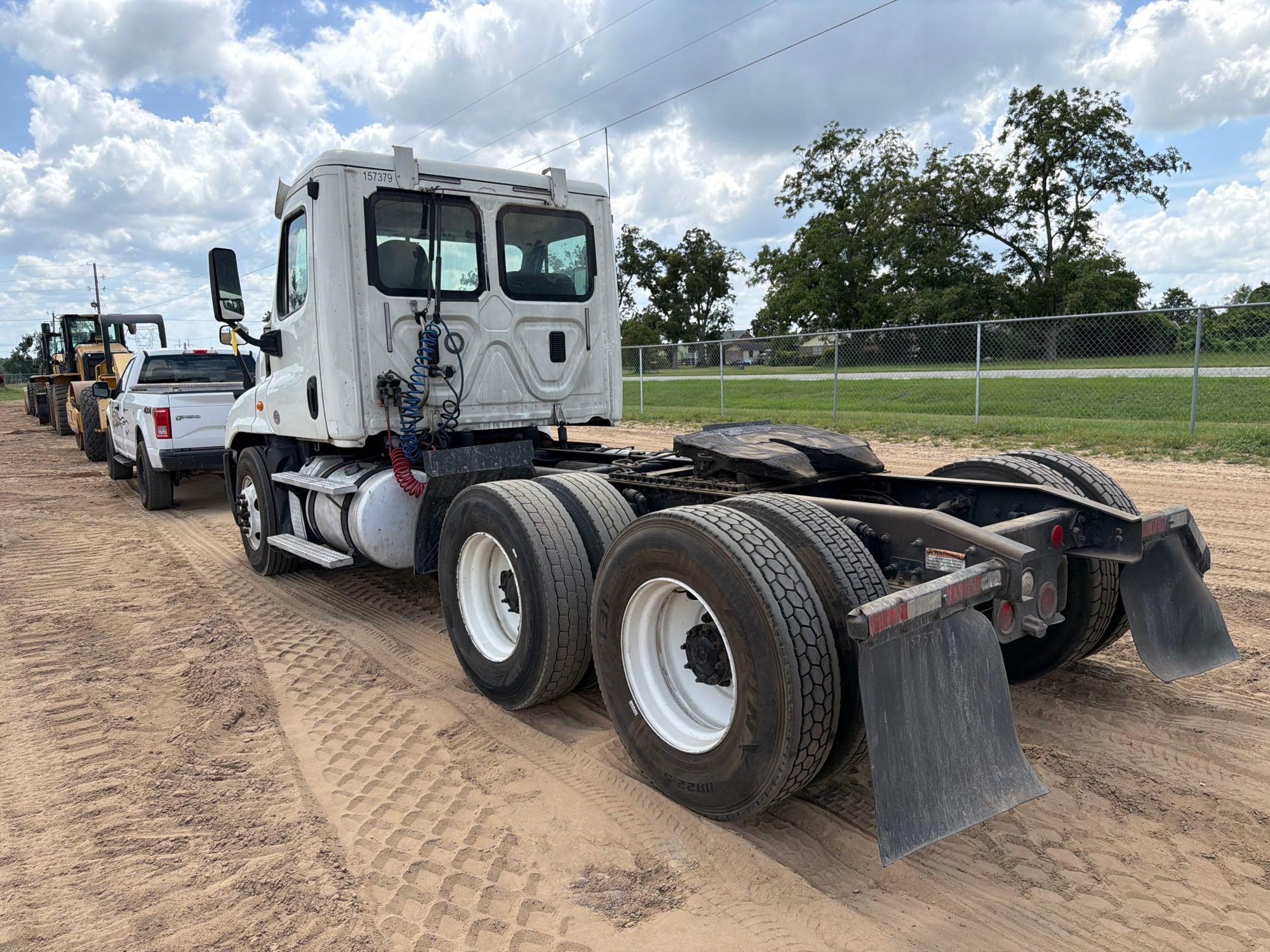 2017 Freightliner CASCADIA