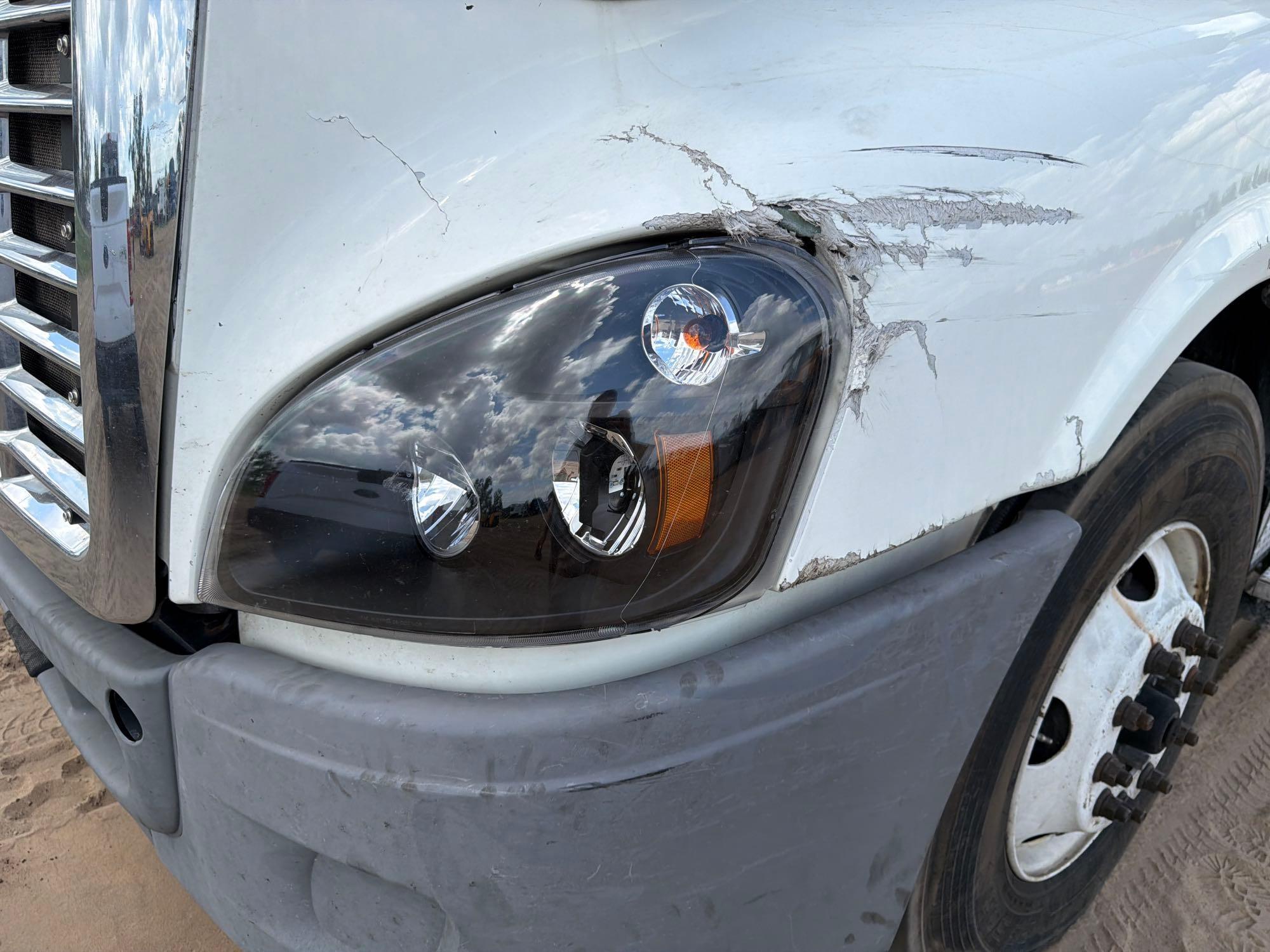 2017 Freightliner CASCADIA