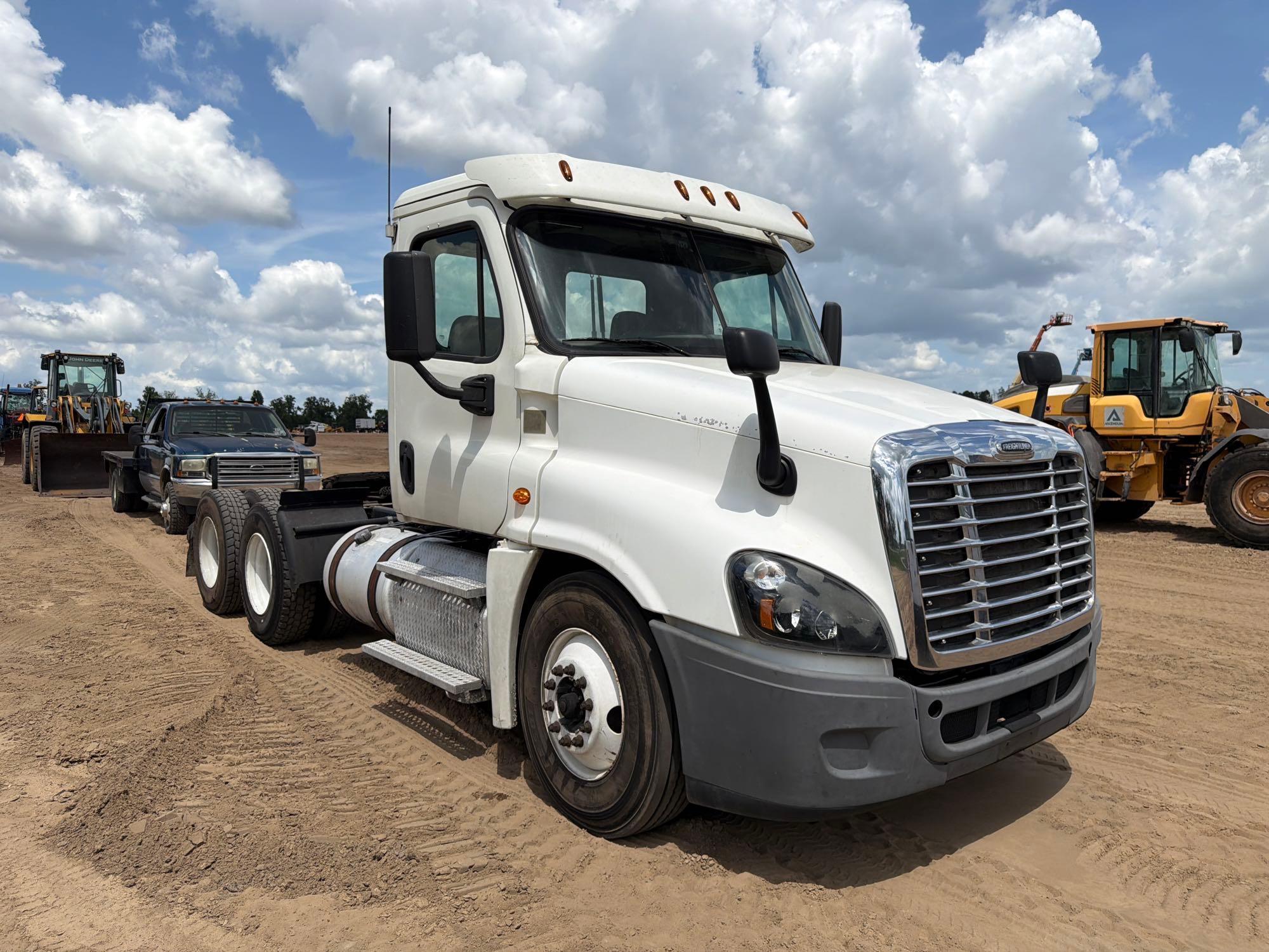 2017 Freightliner CASCADIA