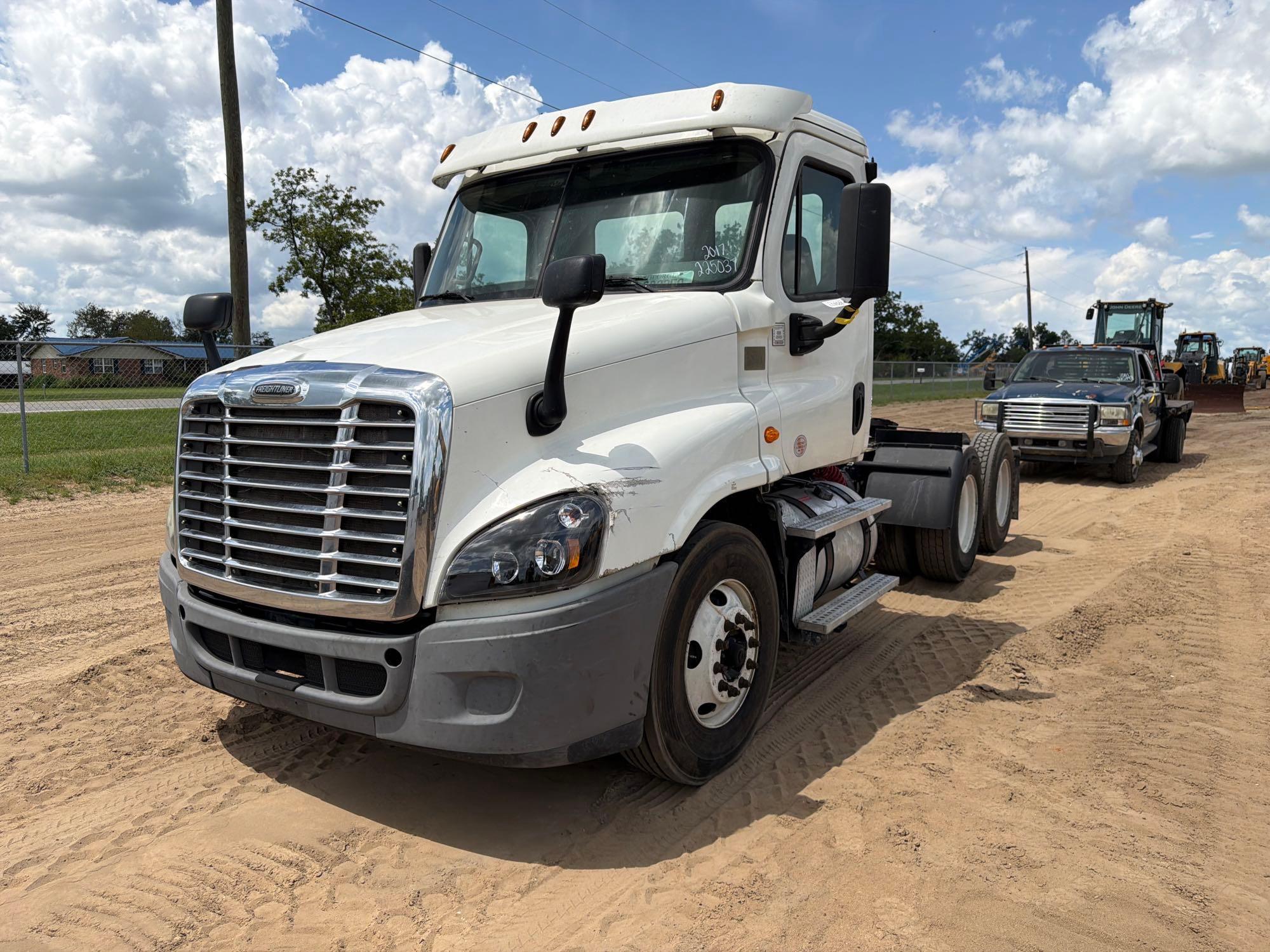 2017 Freightliner CASCADIA