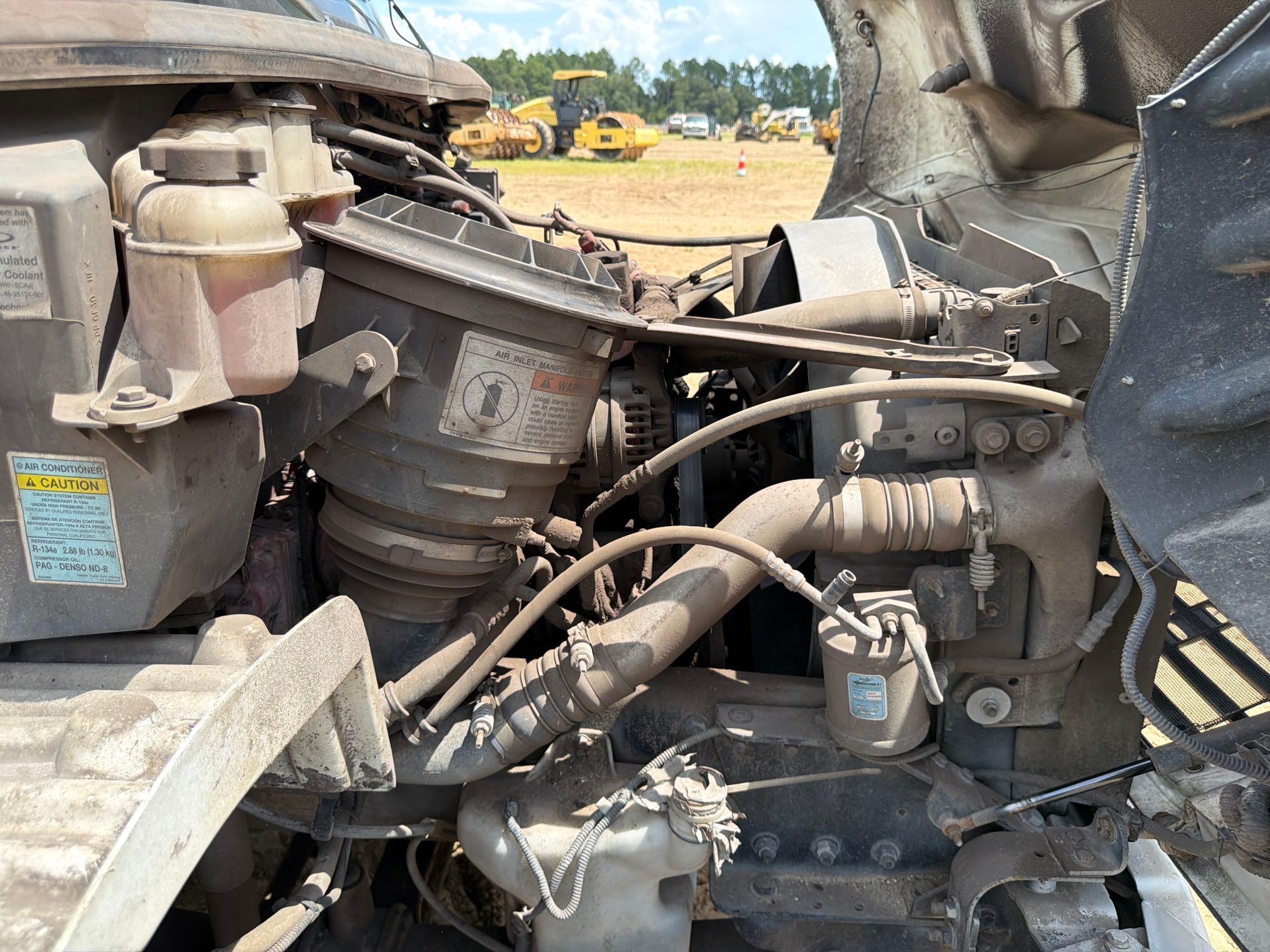 2011 Freightliner Business Class