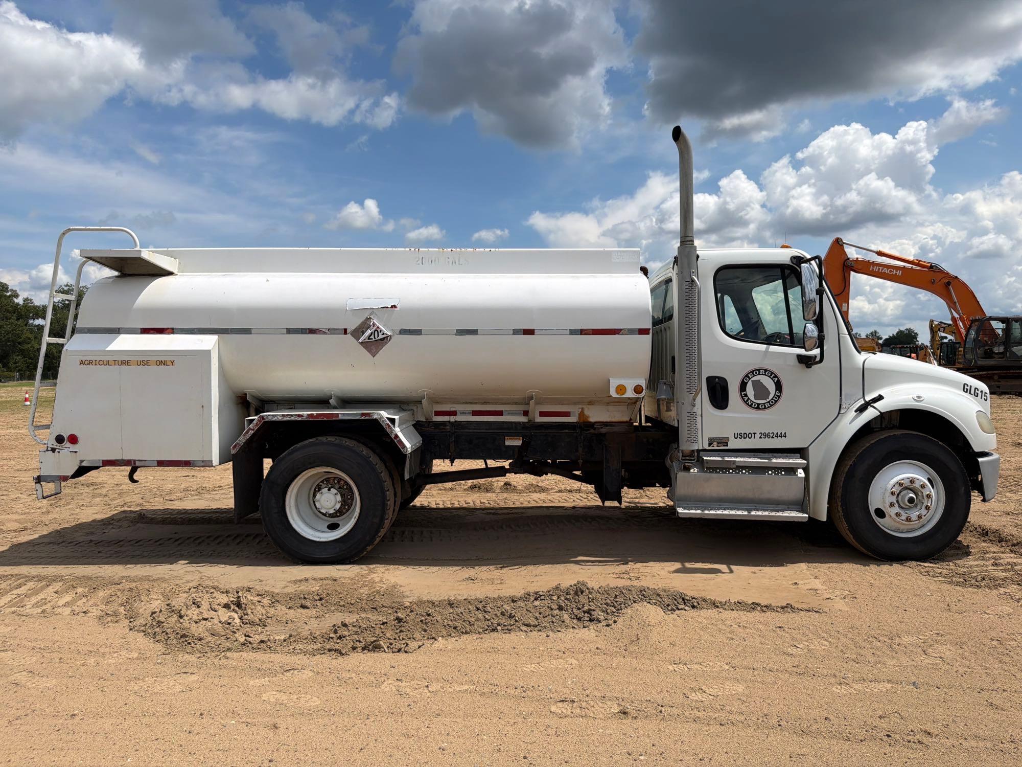 2011 Freightliner Business Class