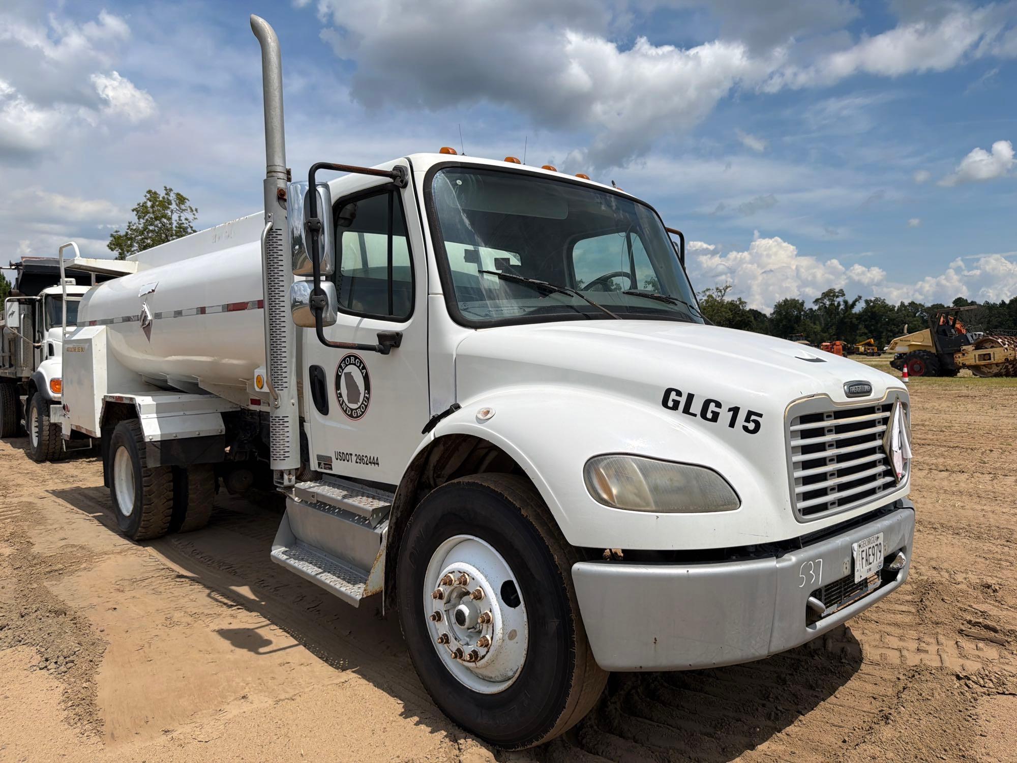2011 Freightliner Business Class